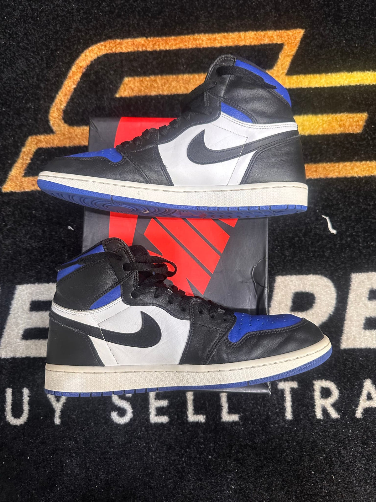 Air Jordan 1 Retro High Royal Toe