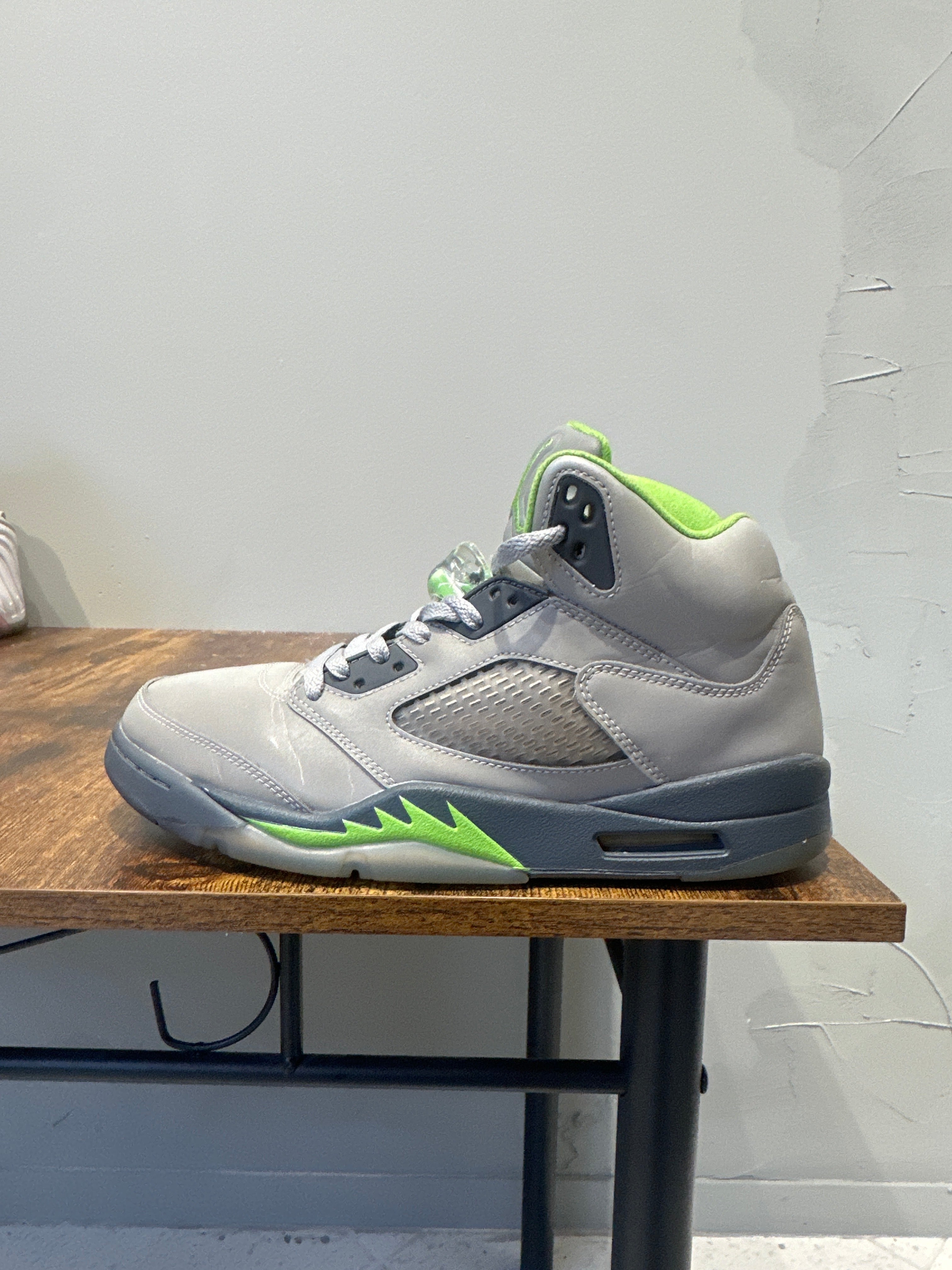 Air Jordan 5 "Green Bean" (Pre-Owned)