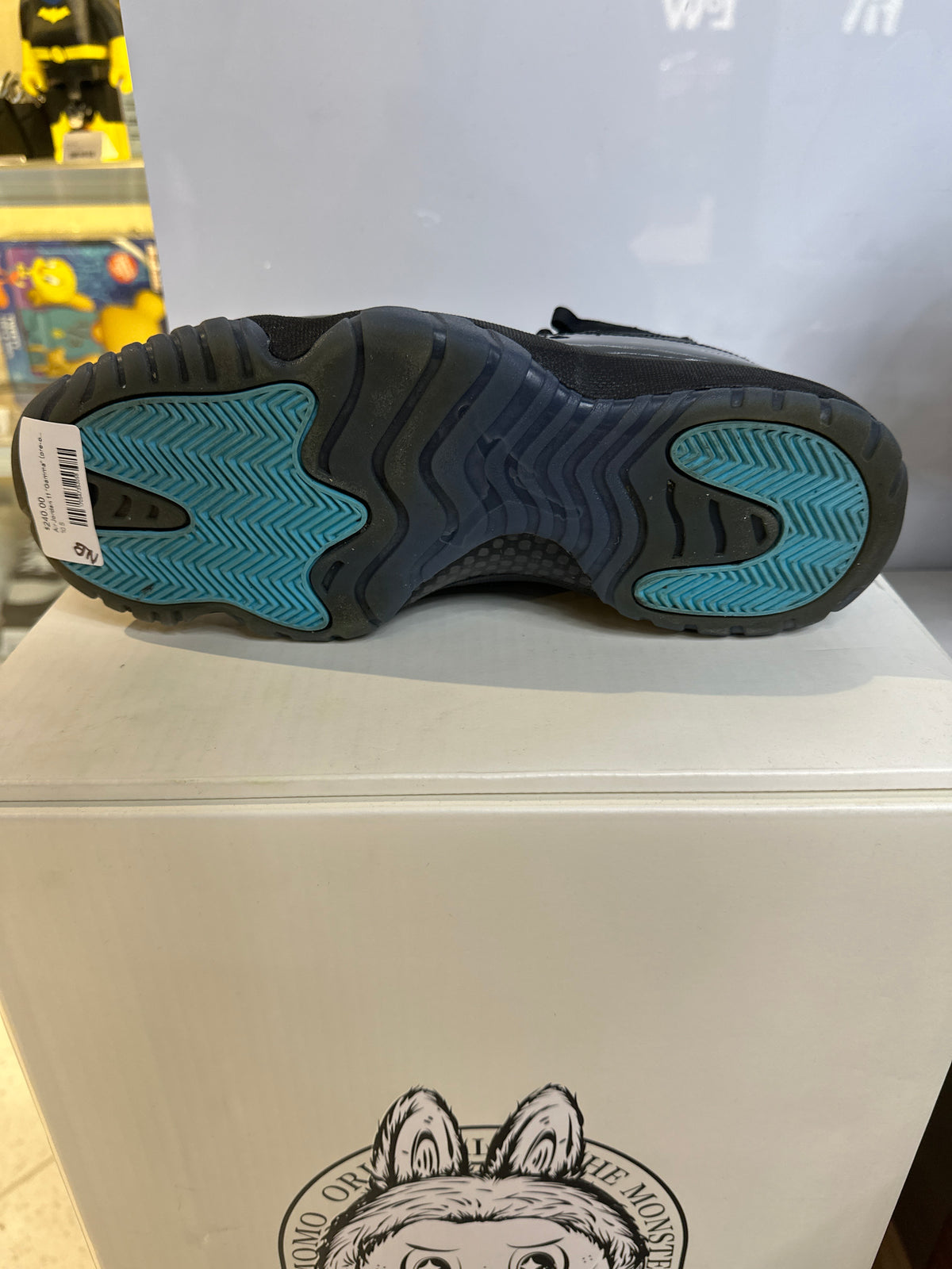 Air Jordan 11 "Gamma" (pre-owned)