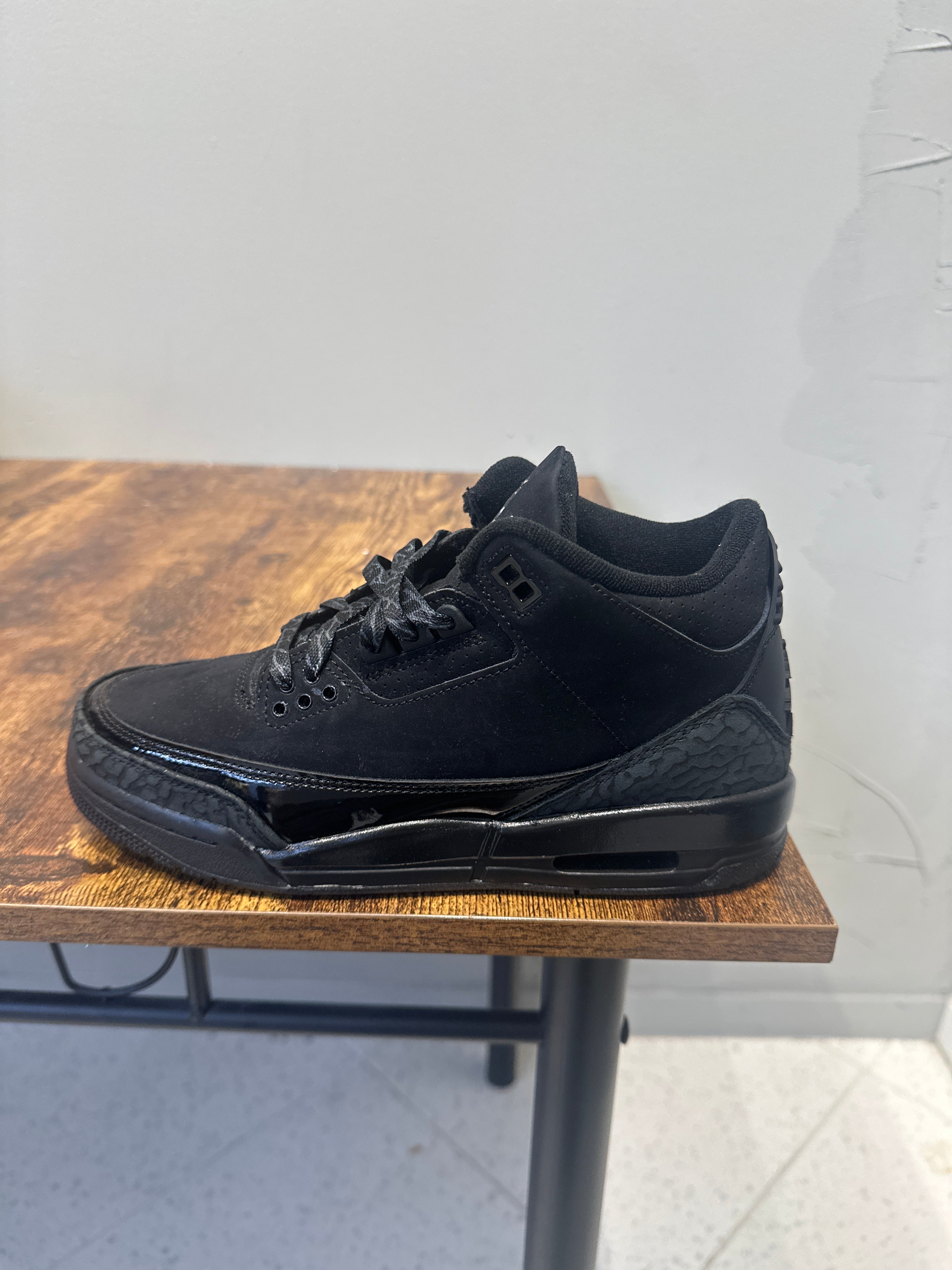Air Jordan 3 "Black Cat" (GS) (Pre-Owned)