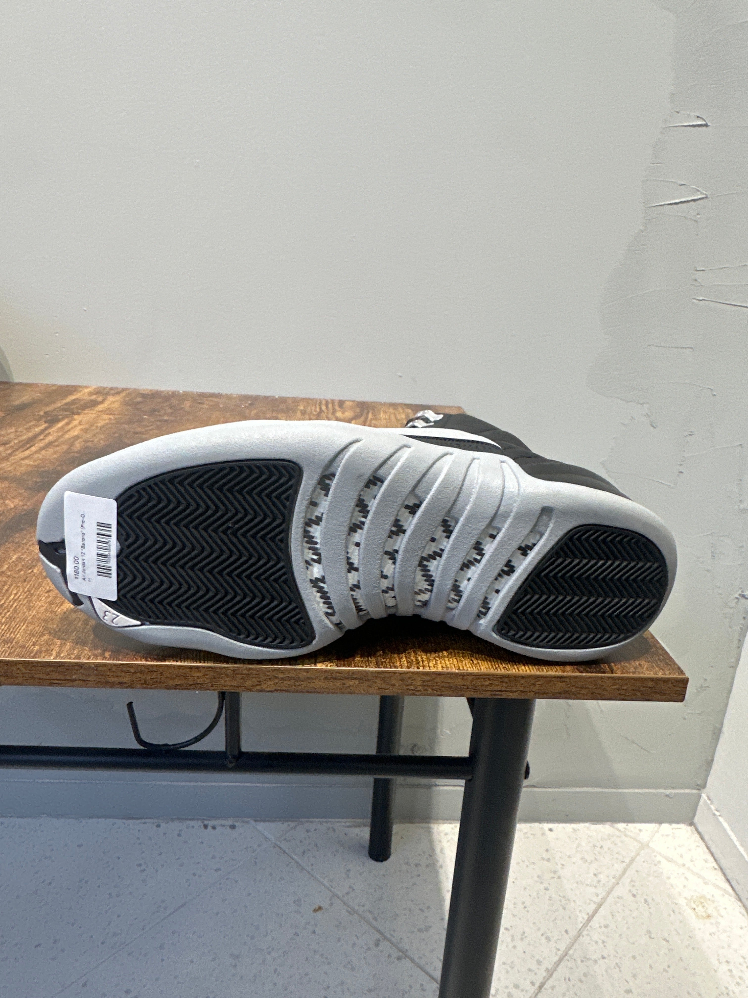 Air Jordan 12 "Barons" (Pre-Owned)
