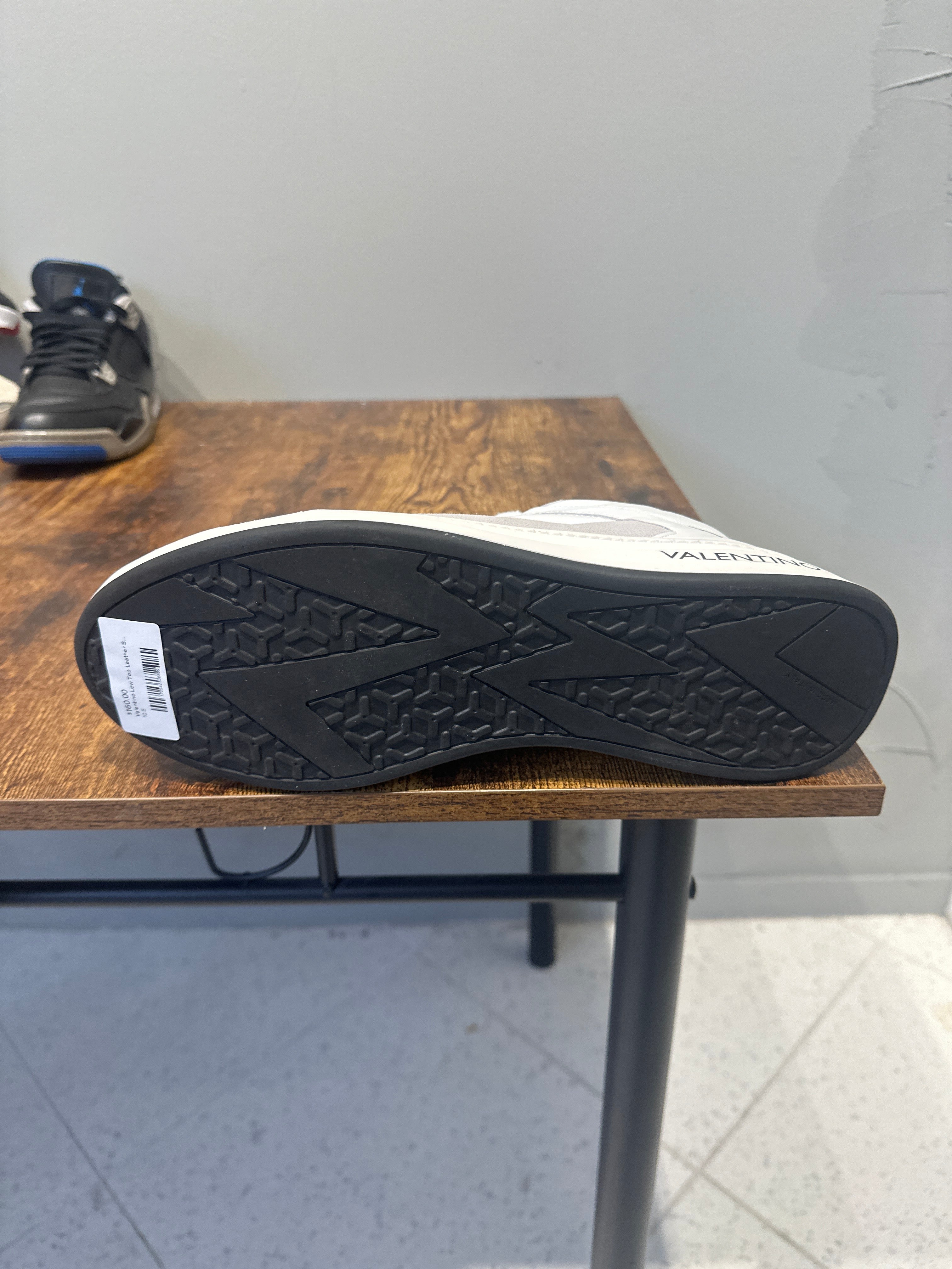 Valentino Low Top Leather Sneaker "White" (Pre-Owned)