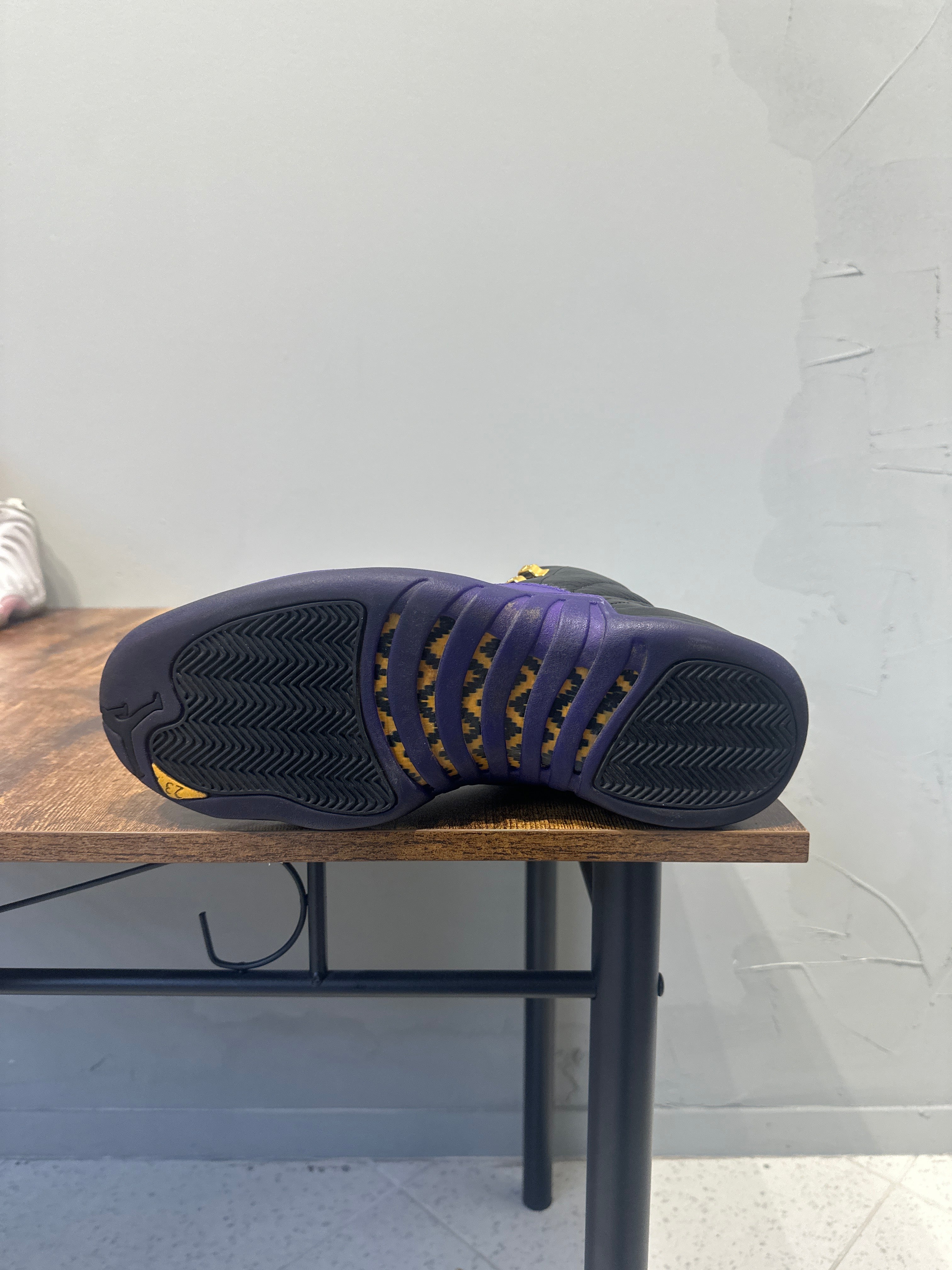 Air Jordan 12 "Field Purple" (Pre-Owned)