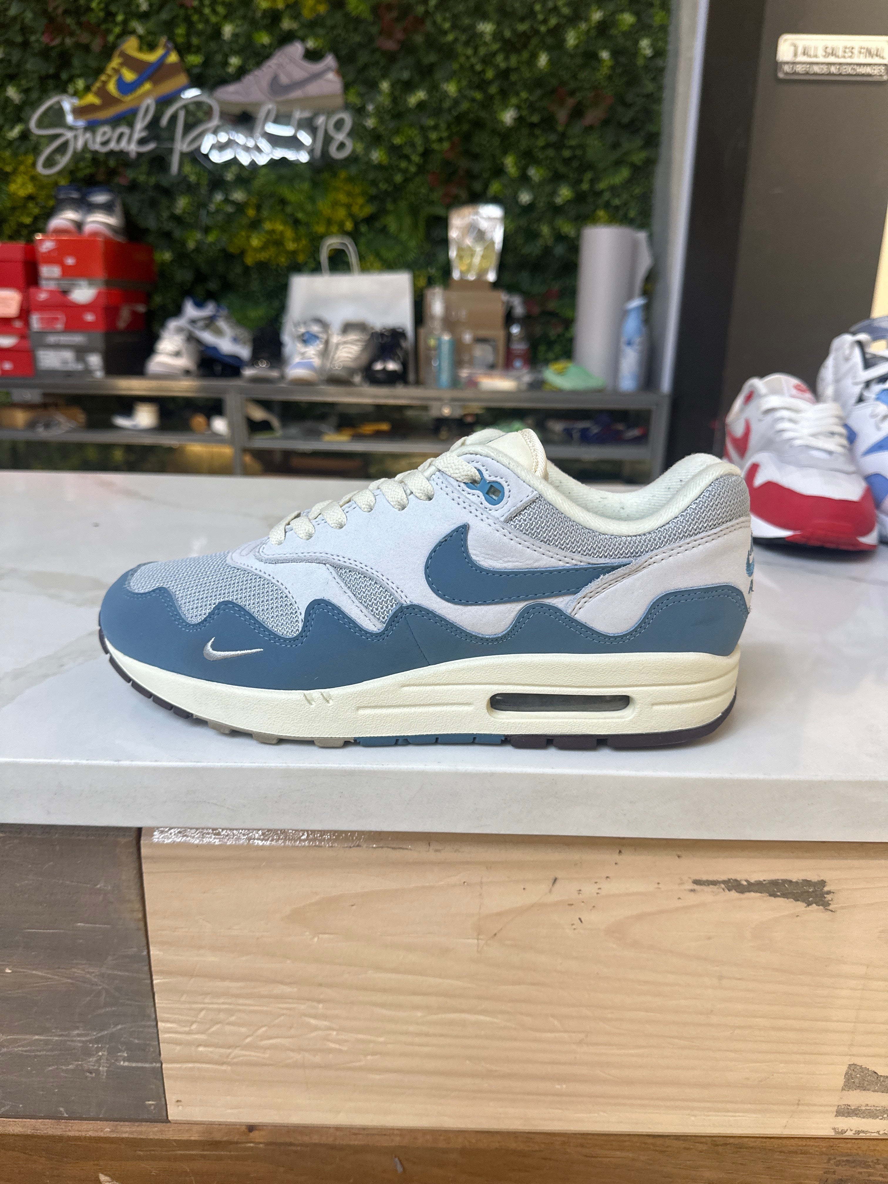 Nike Air Max 1 Patta Waves "Noise Aqua" (pre-owned)