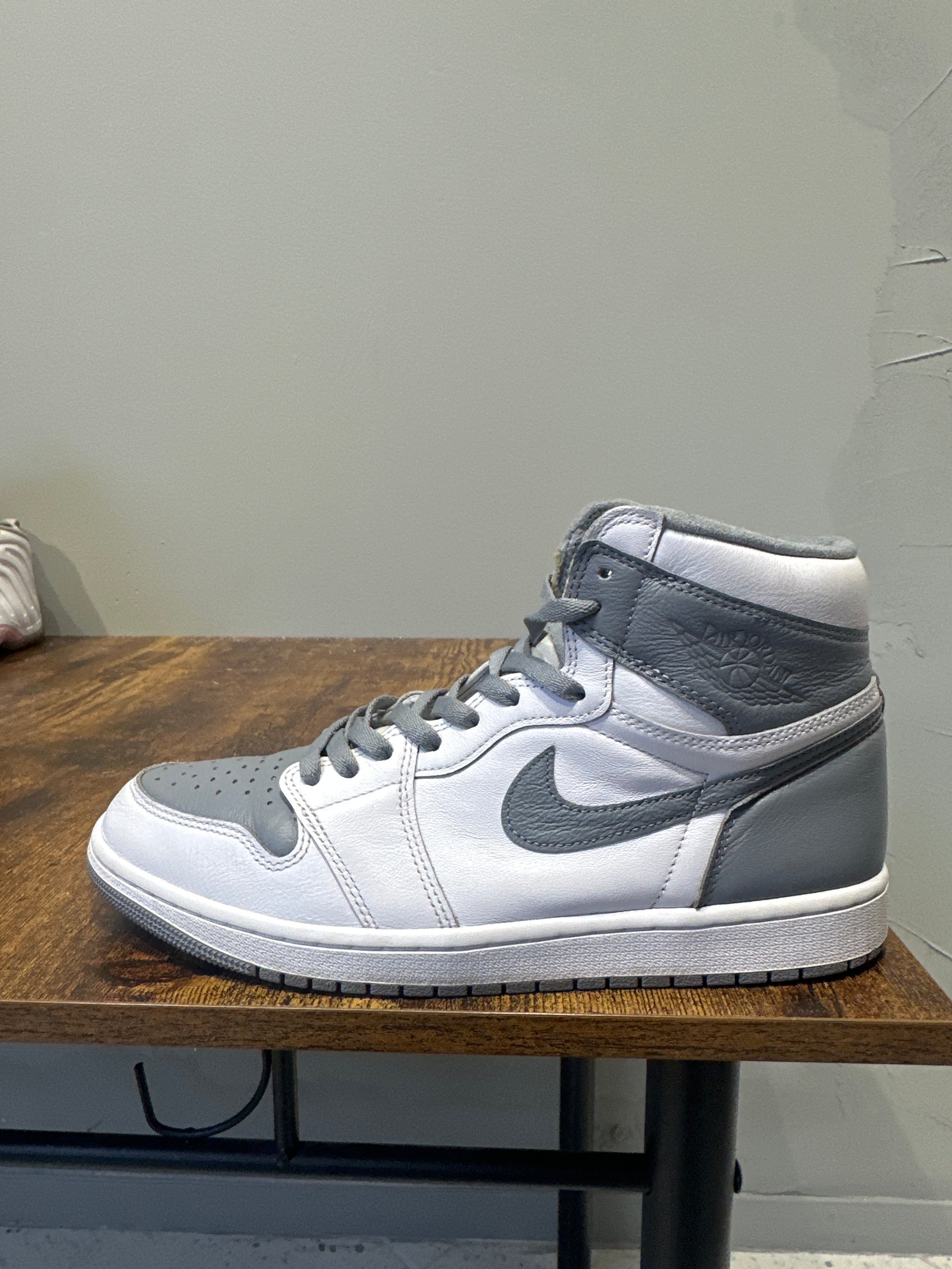 Air Jordan 1 High "Stealth" (Pre-Owned)