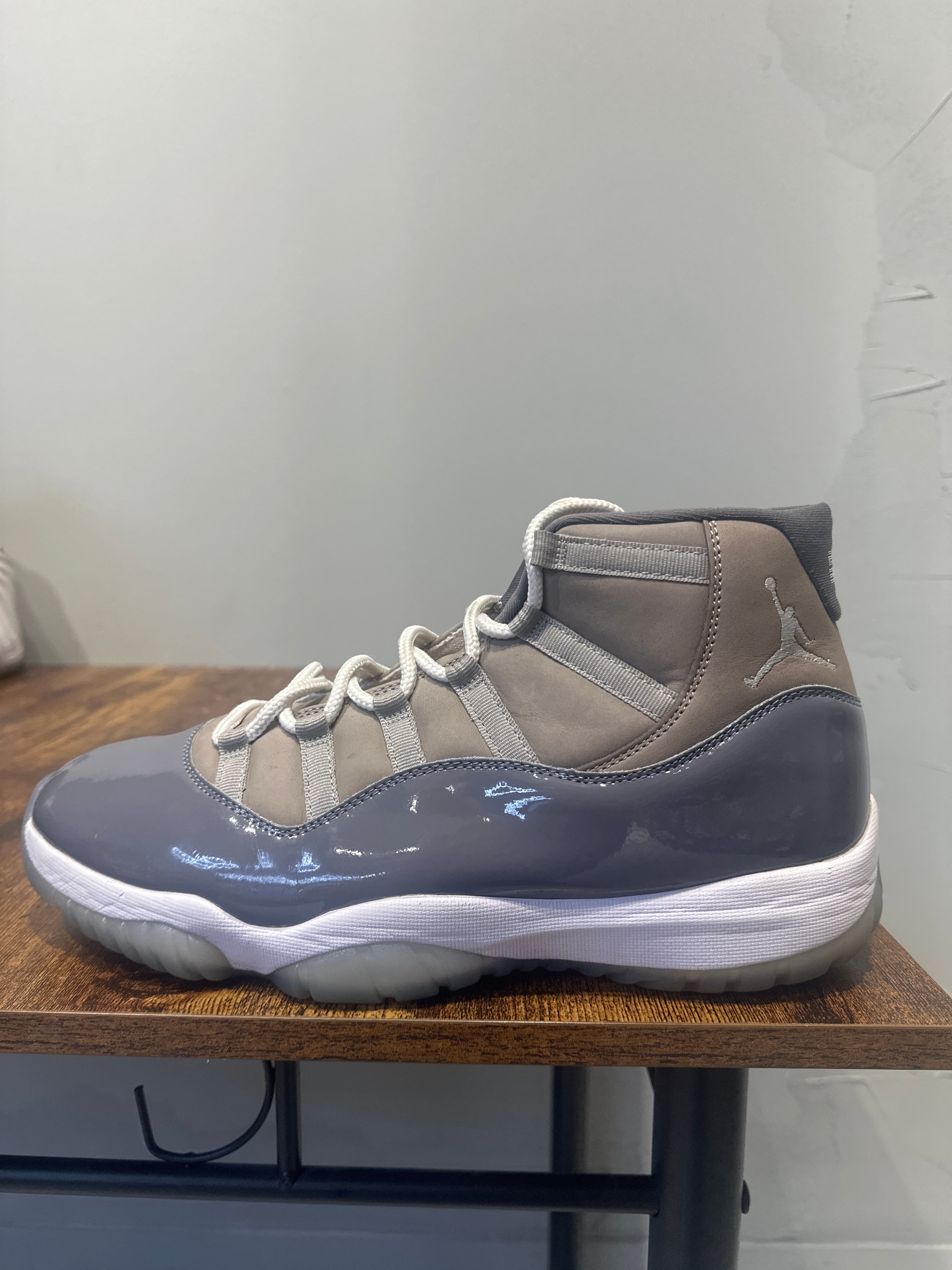 Air Jordan 11 "Cool Grey" (2021) (Pre-Owned)