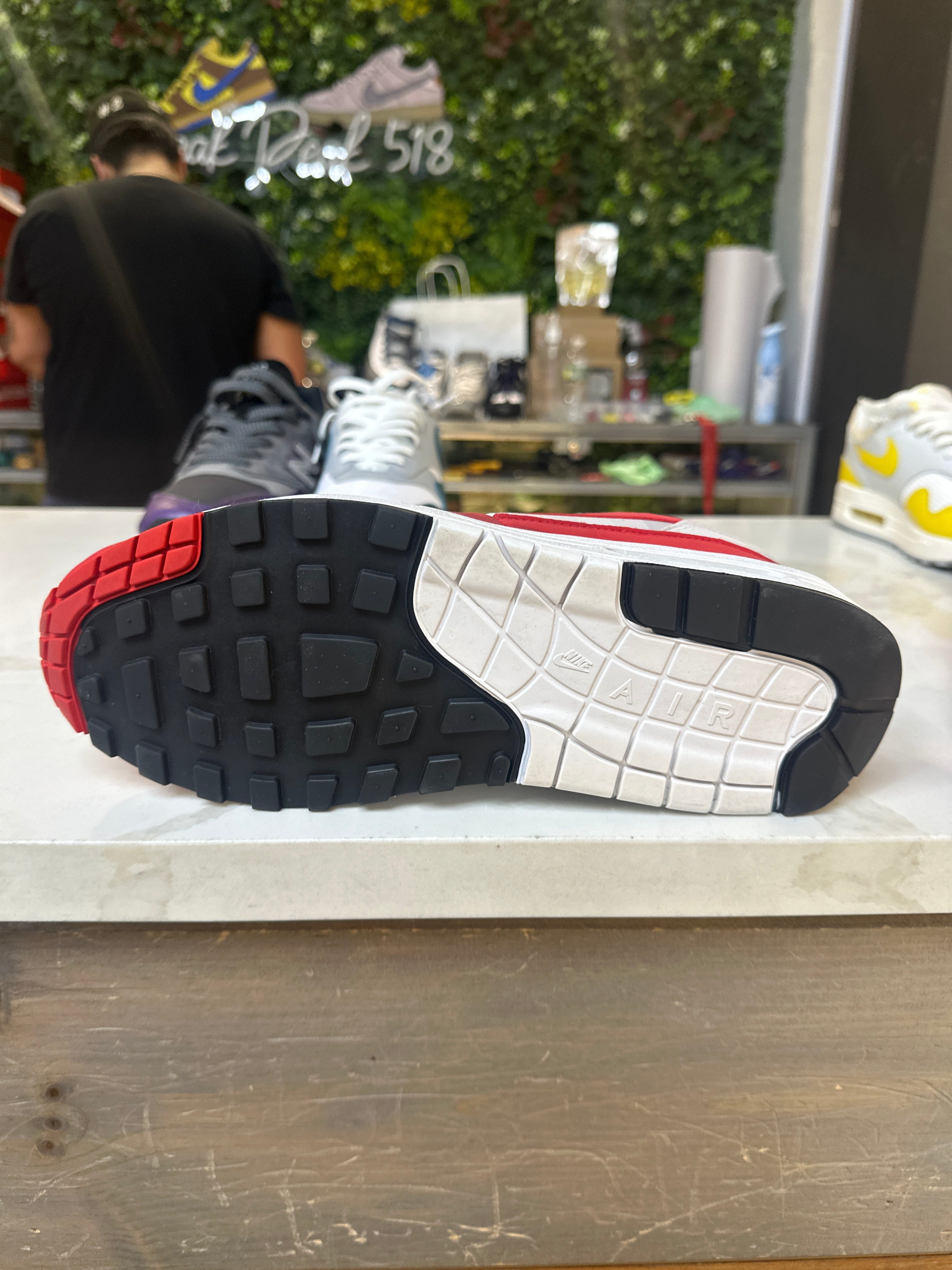 Nike Air Max .1 Swoosh Low "Poly" (pre-owned)