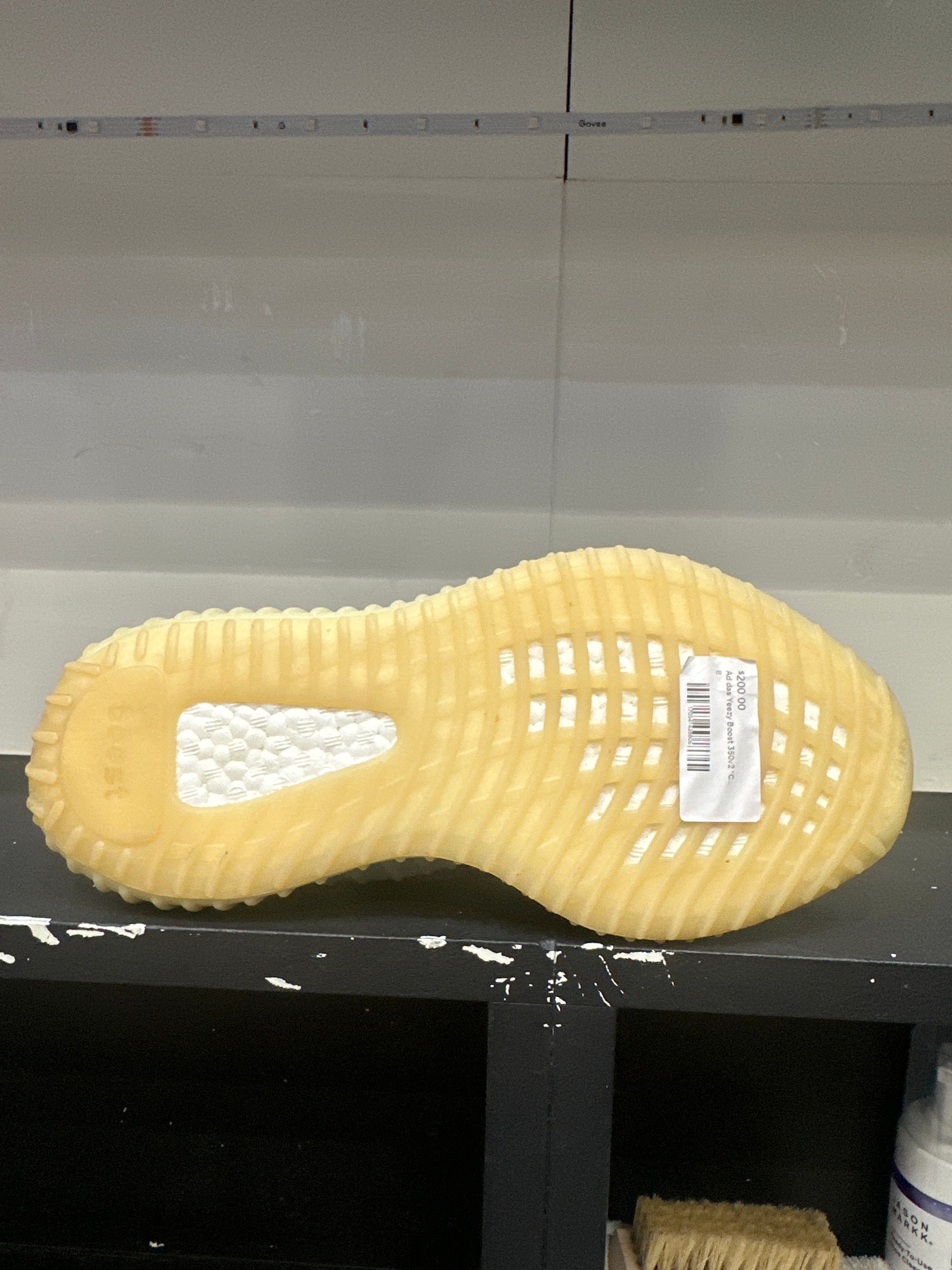 Adidas Yeezy Boost 350v2 "Carbon" (Pre-Owned)