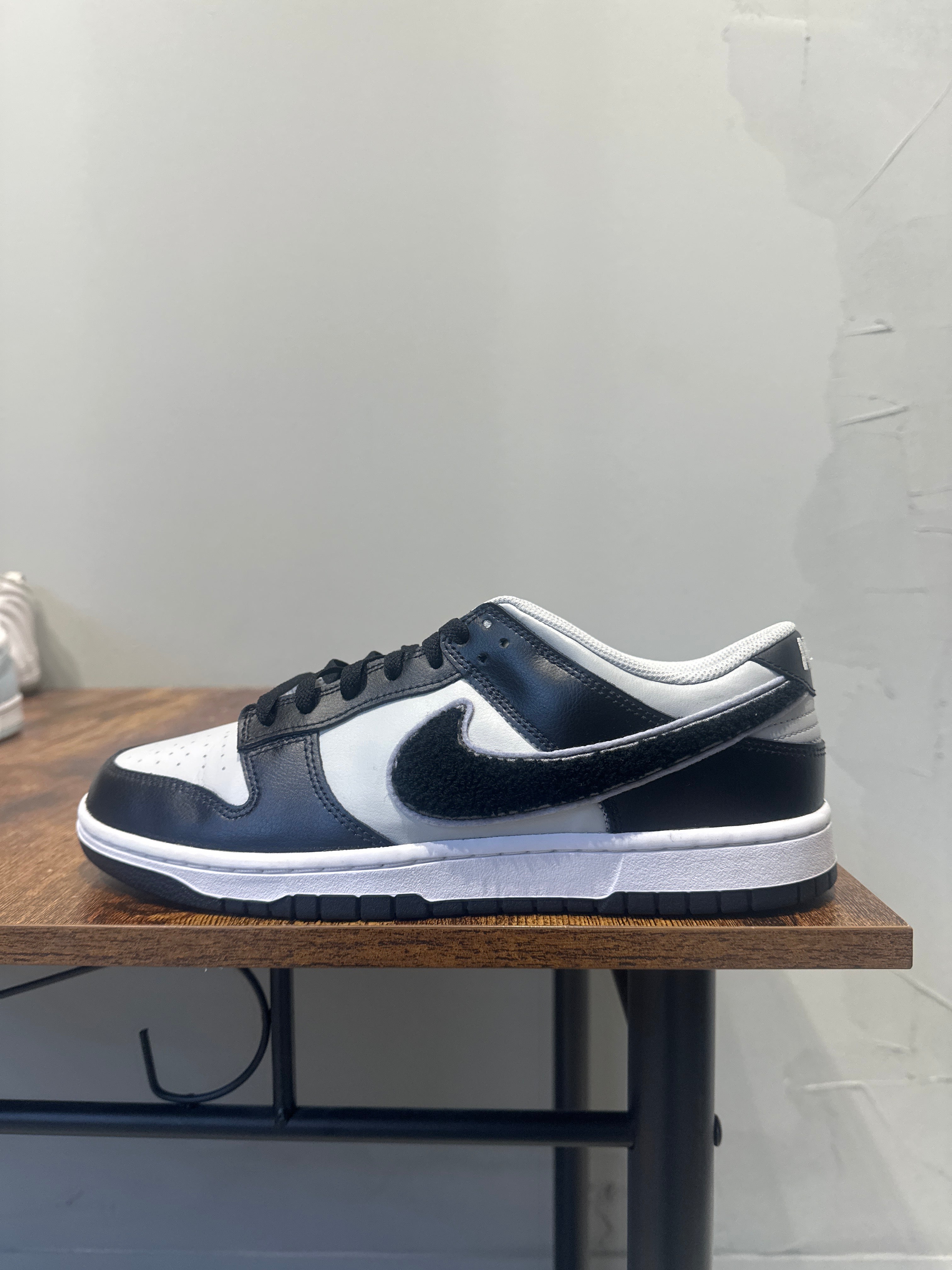 Nike Dunk Low "Chenille Swoosh Black Grey" (Pre-Owned)