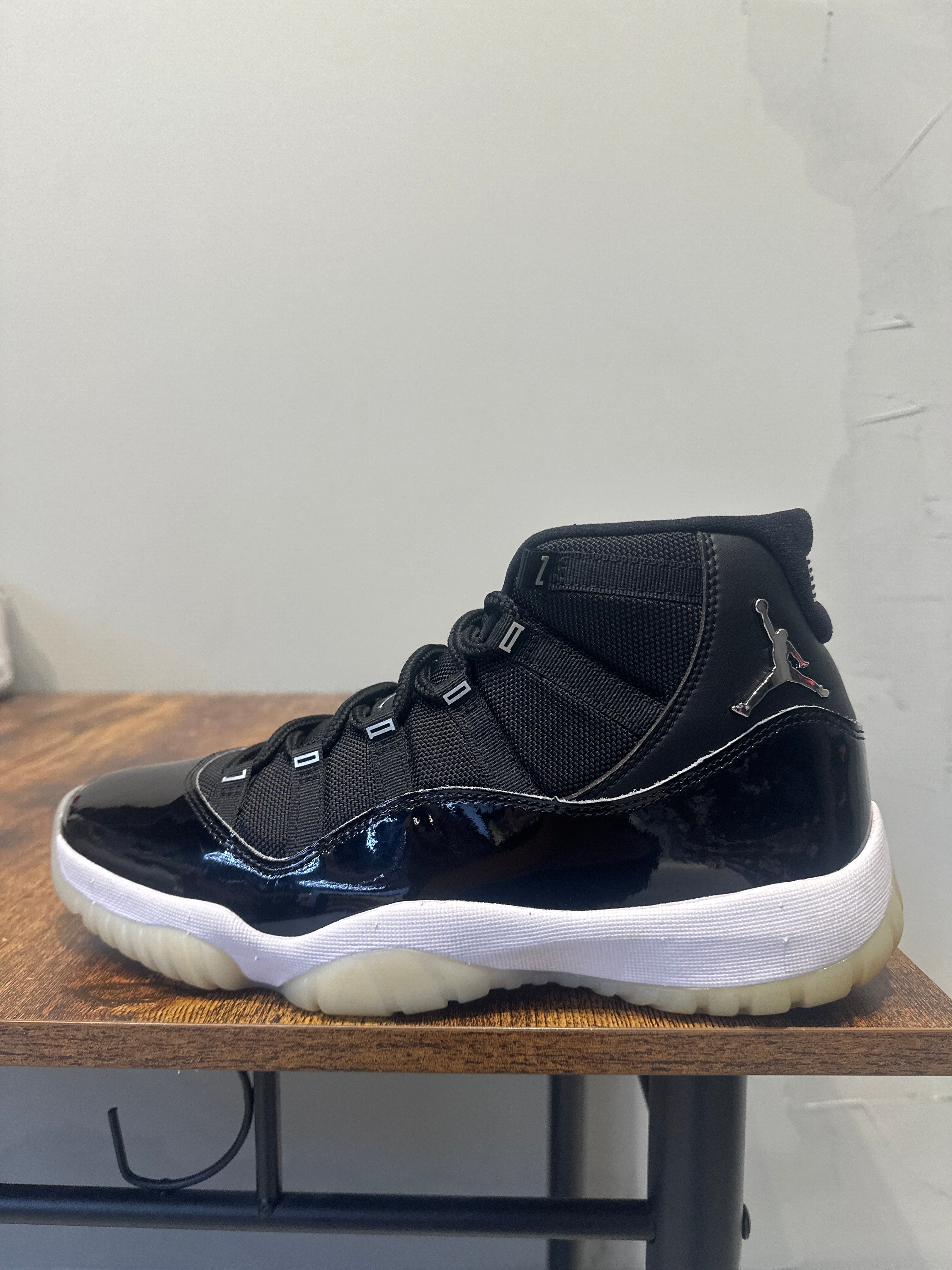Air Jordan 11 "Jubilee" (Pre-Owned)