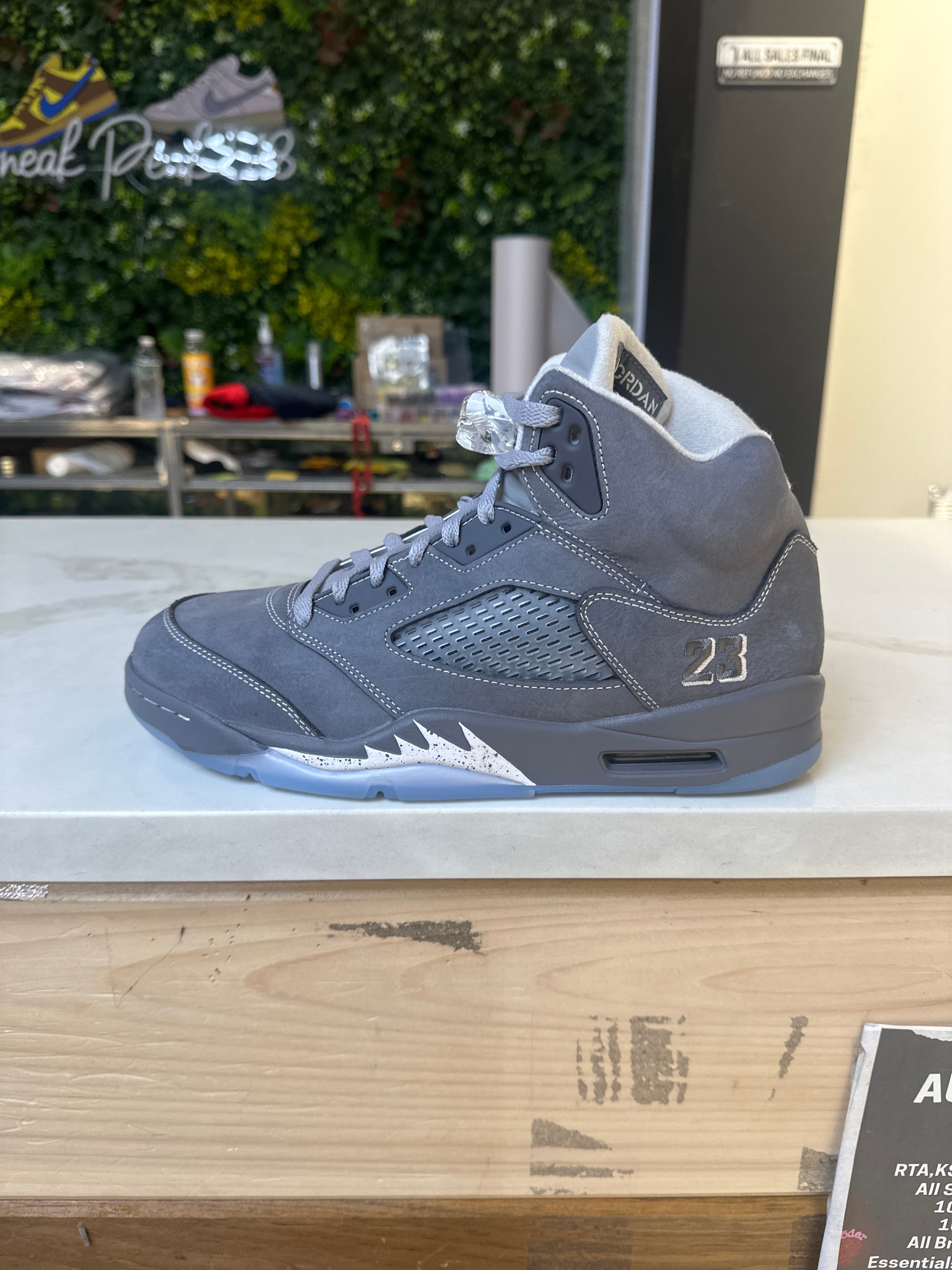 Air Jordan 5 "Wolf Grey" (Pre-Owned)