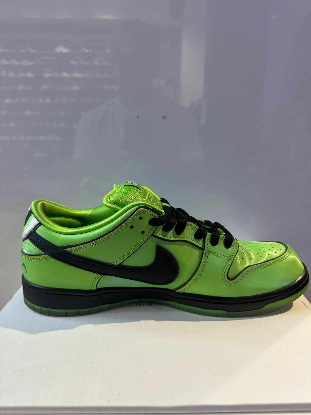 Nike Dunk Low X Powderpuff girls "Butter Cup"(Pre-Owned)