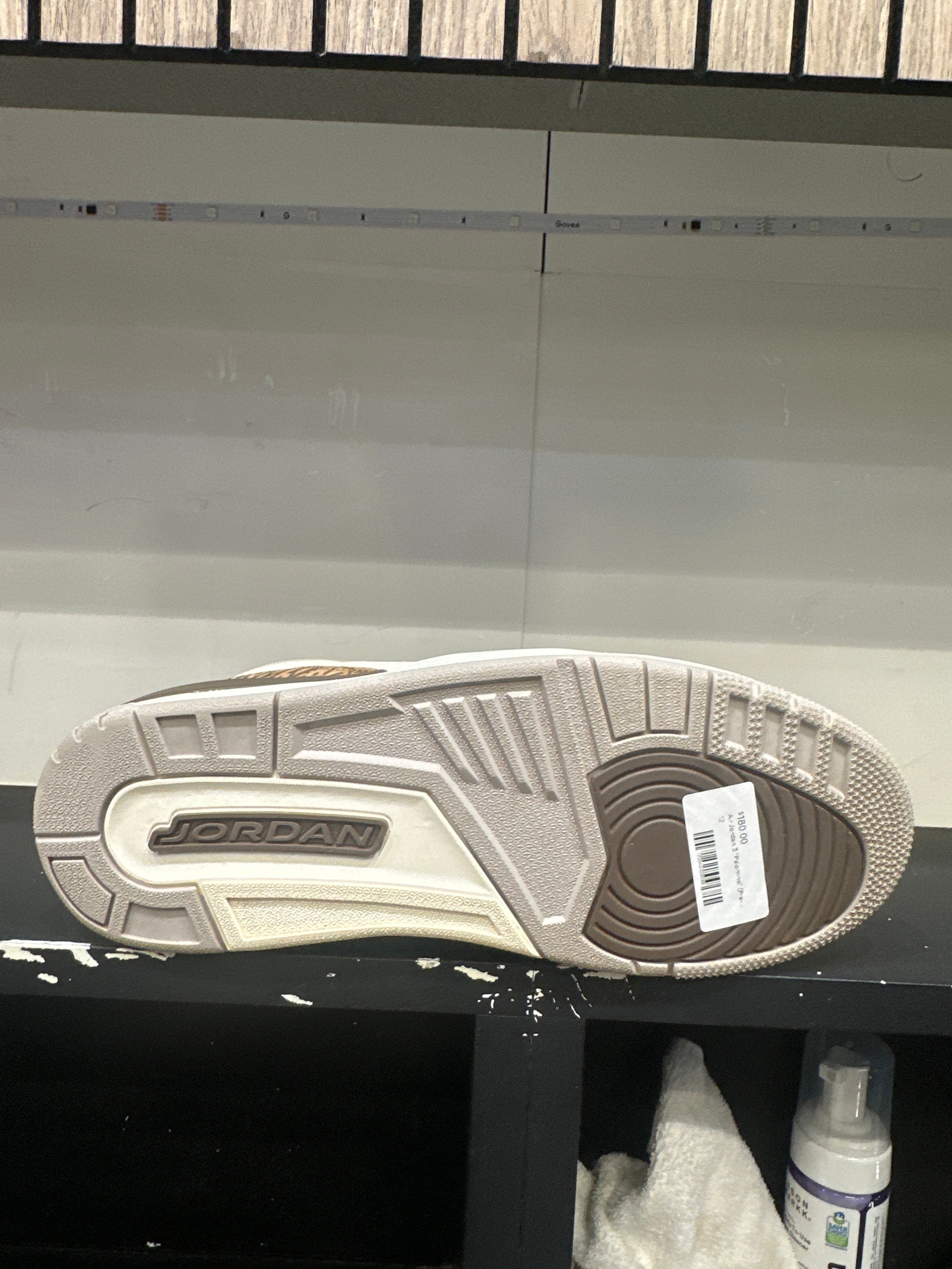 Air Jordan 3 "Palomino" (Pre-Owned)