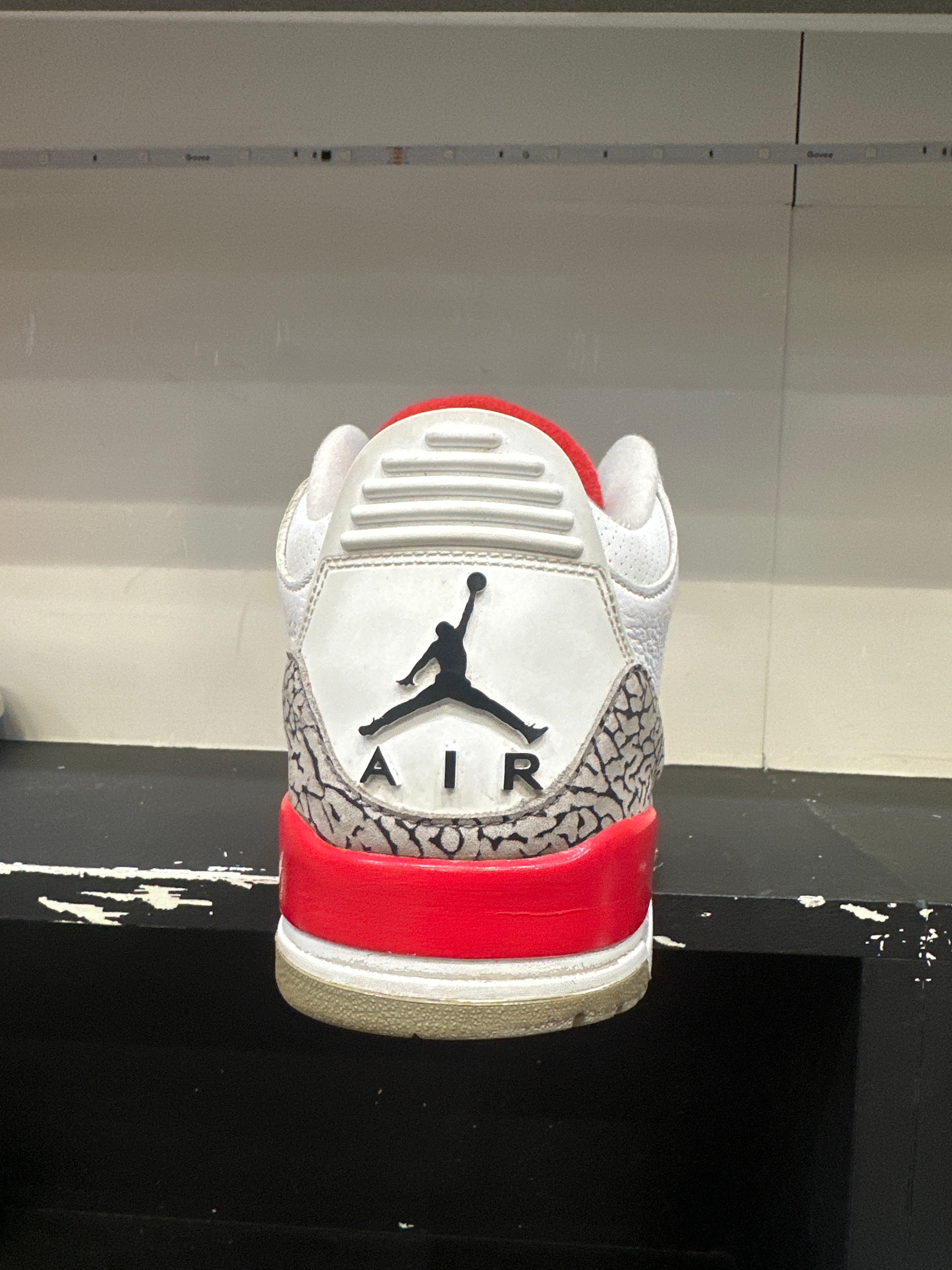 Air Jordan 3 "Hall Of Fame" (Pre-Owned)