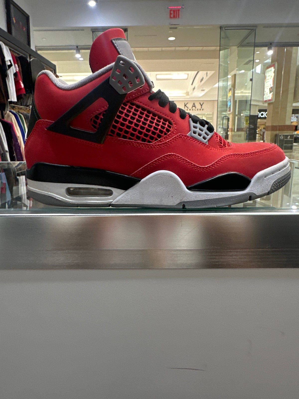 Air Jordan 4 Retro "Toro Bravo" (2026) (Pre-Owned)