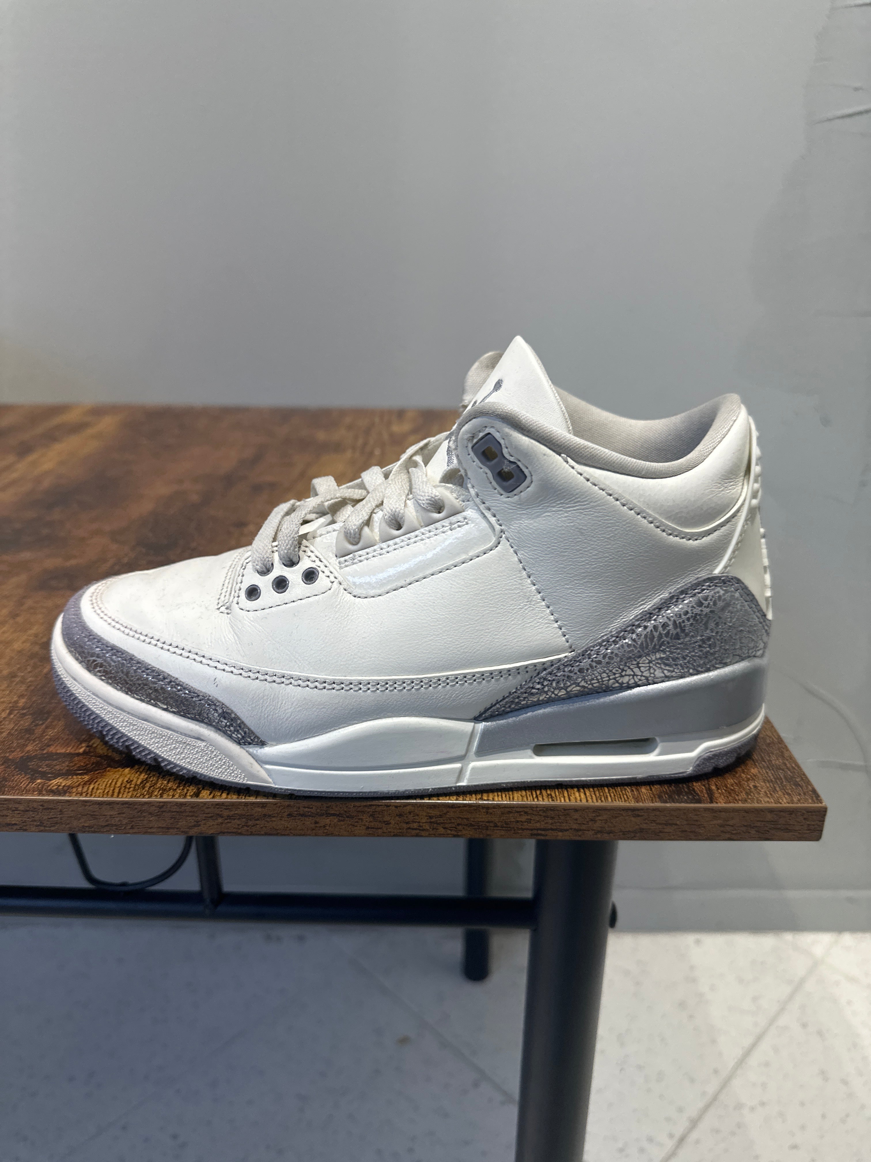 Air Jordan 3 "Sail Cement Grey" (W) (Pre-Owned)