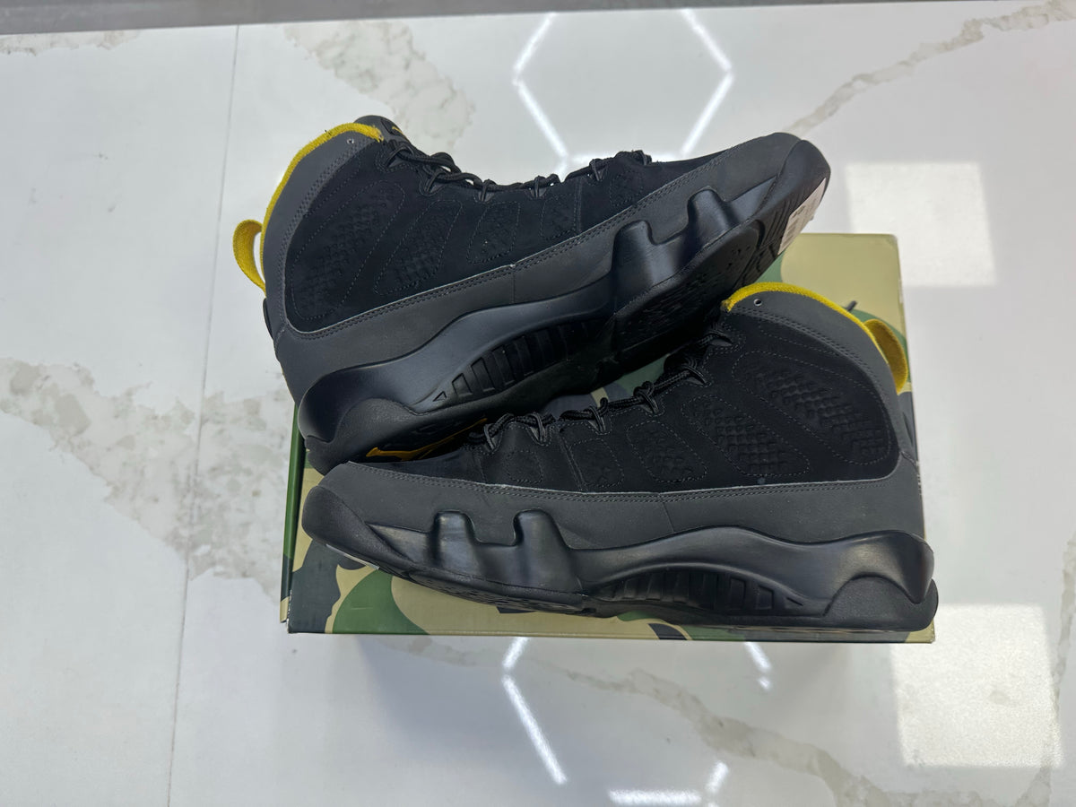 Jordan 9 Retro Dark Charcoal University Gold