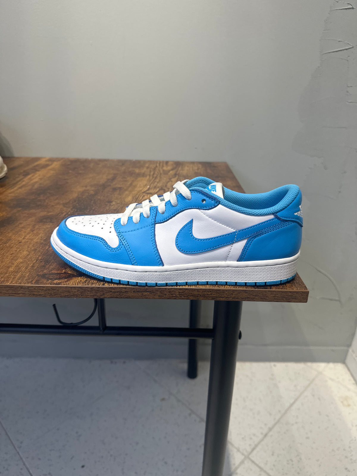 Jordan 1 Low SB UNC