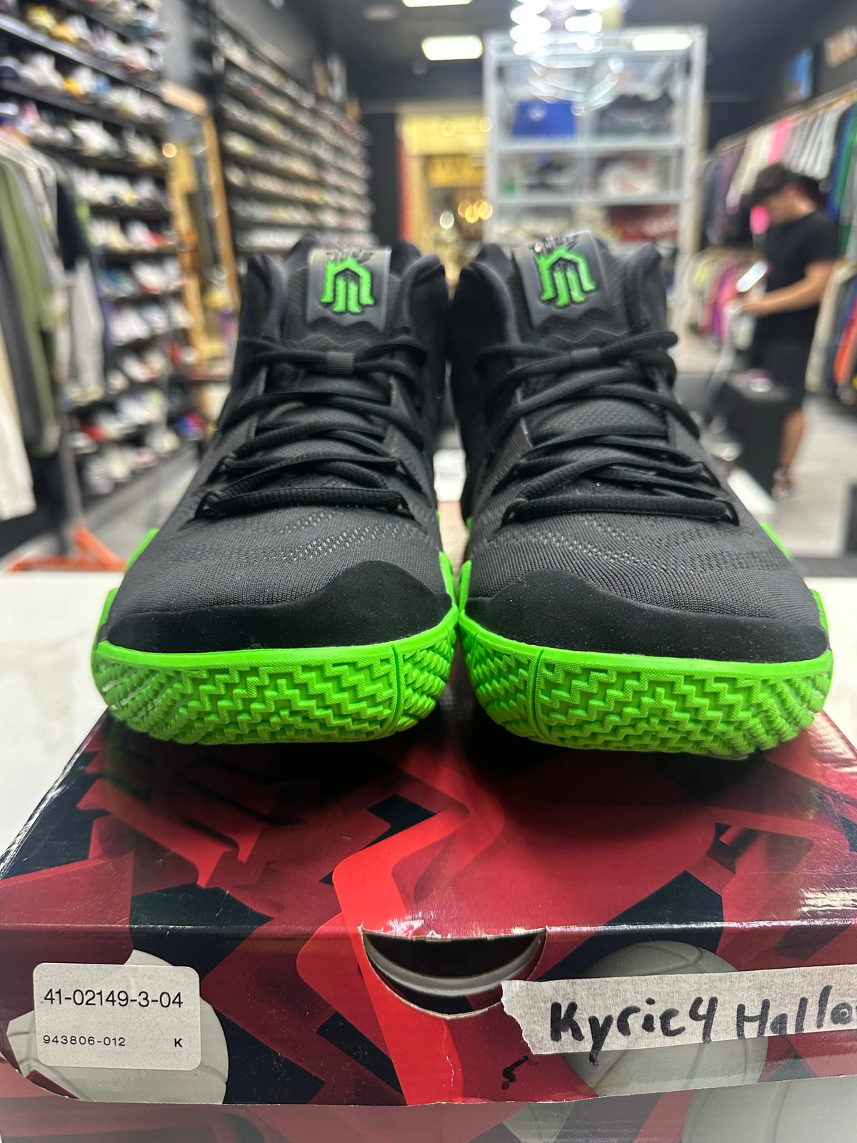 Nike Kyrie 4 Halloween