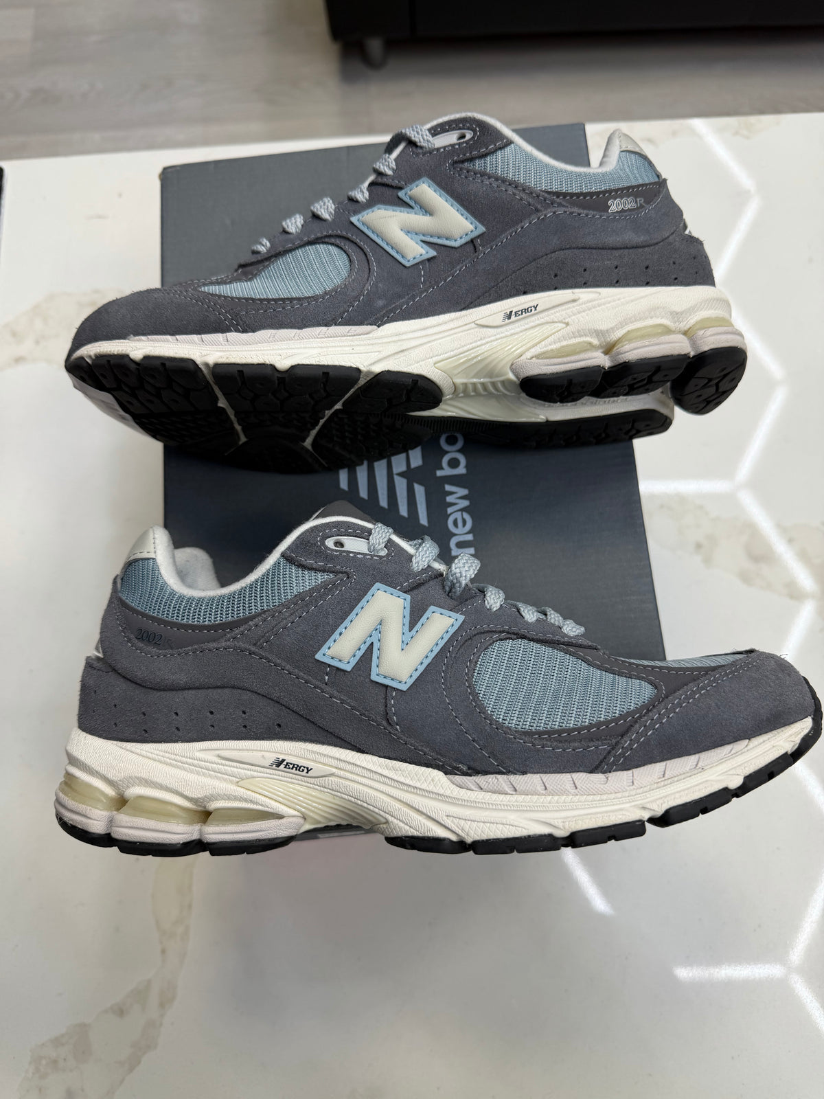 New Balance 2002R Magnent Lead