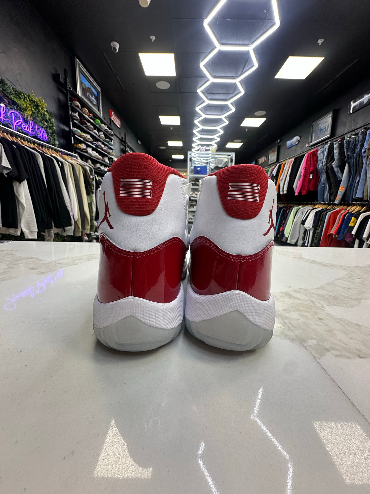 Jordan 11 Retro Cherry (2022)