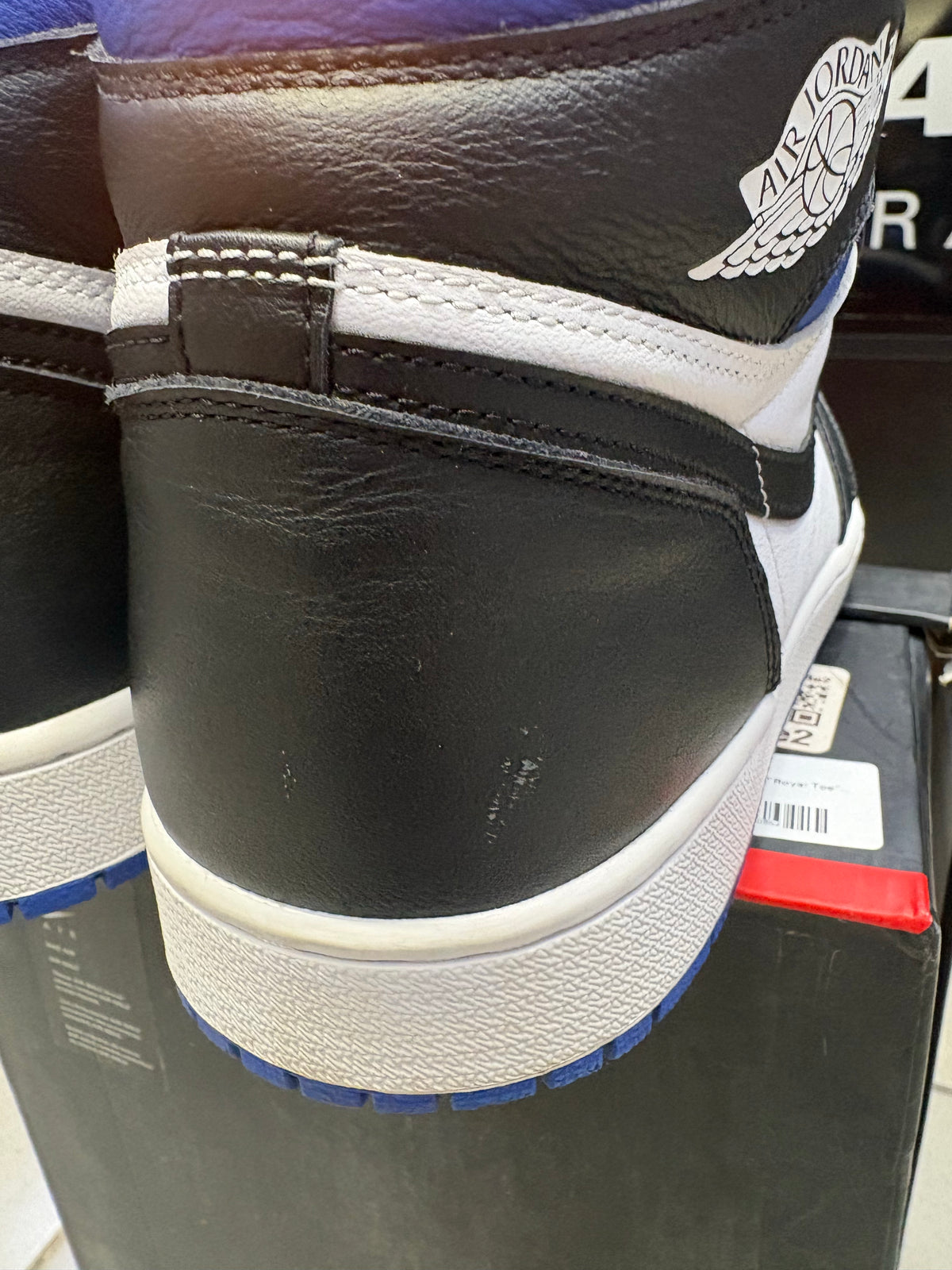 Air Jordan 1 Retro High Royal Toe