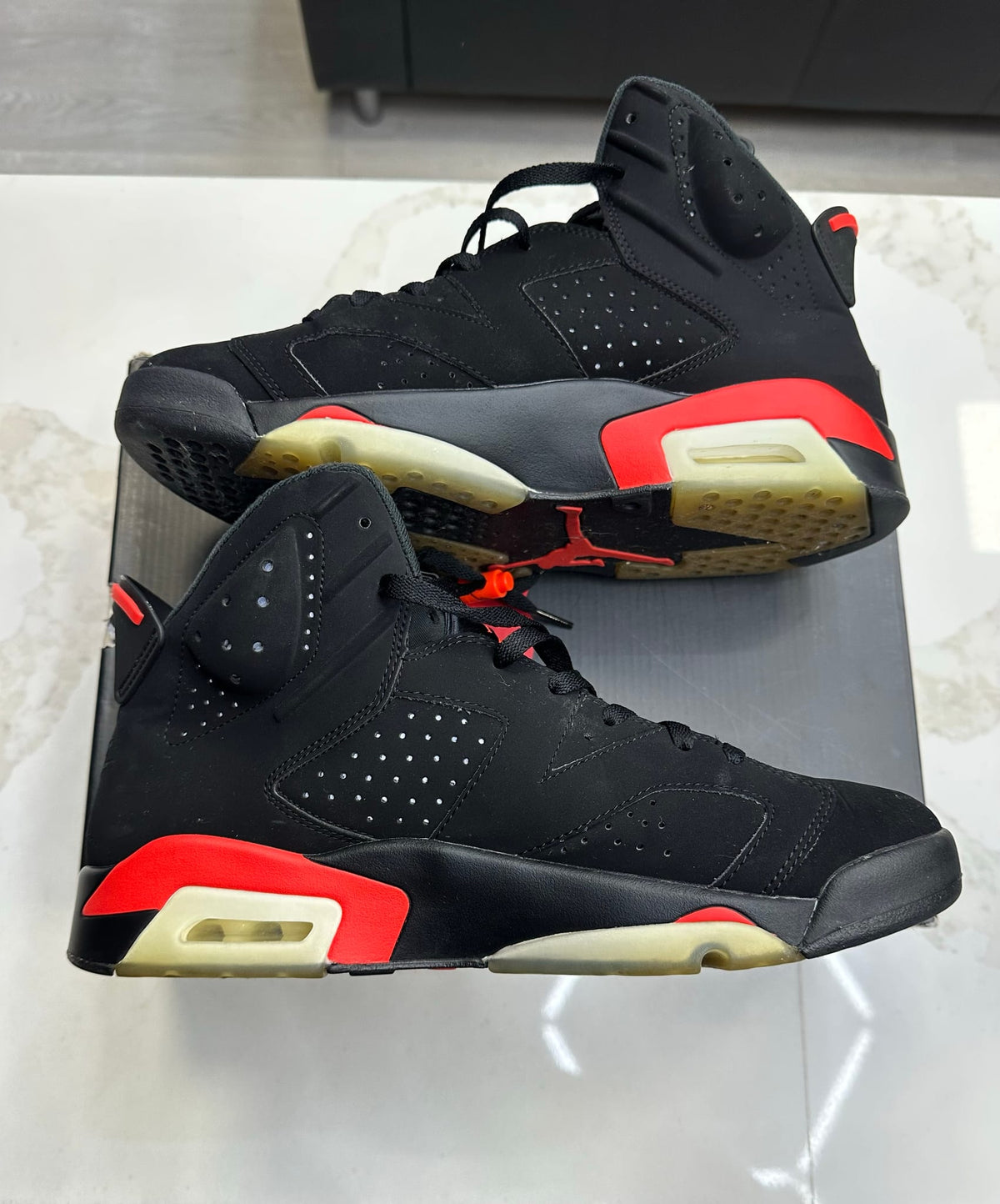 Jordan 6 Retro Black Infrared (2019)