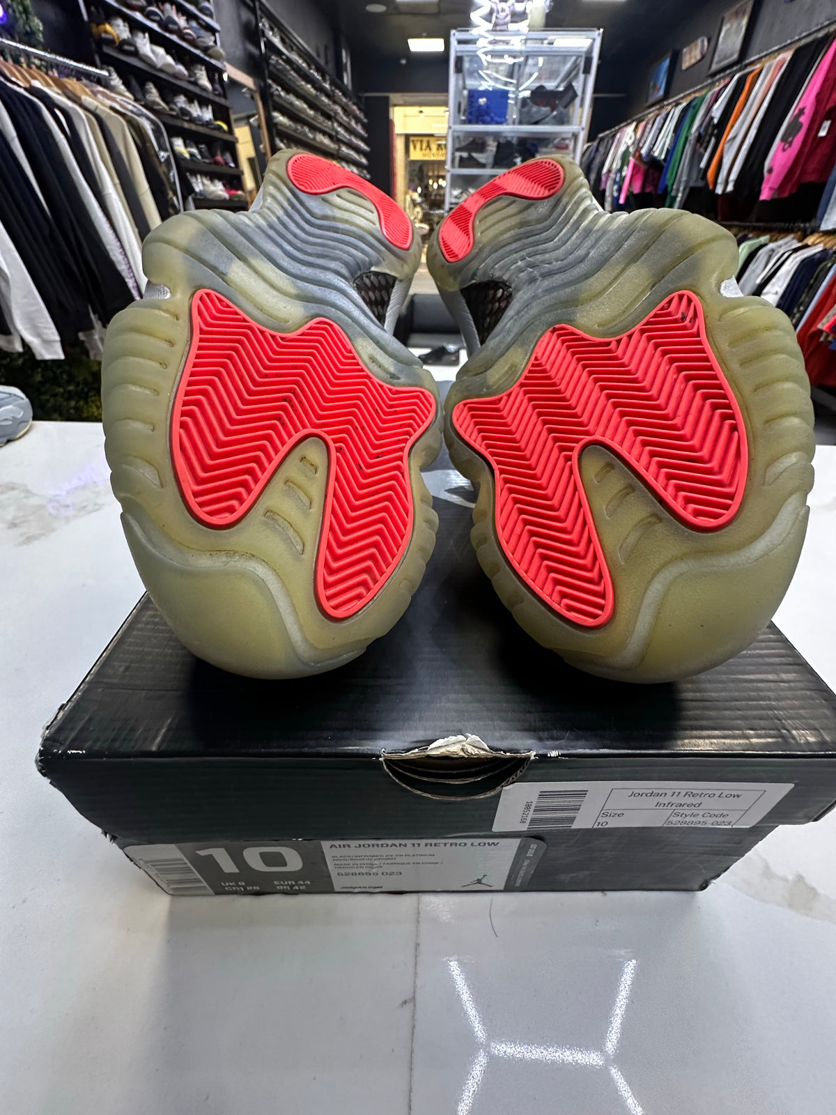 Jordan 11 Retro Low Infrared