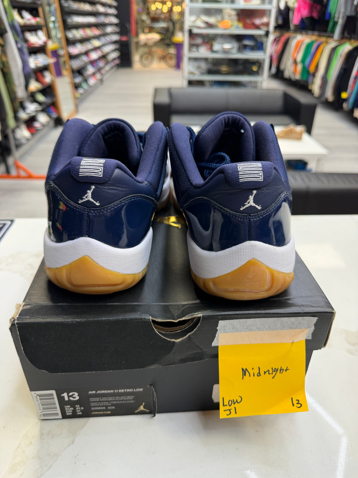 Jordan 11 Retro Low Midnight Navy