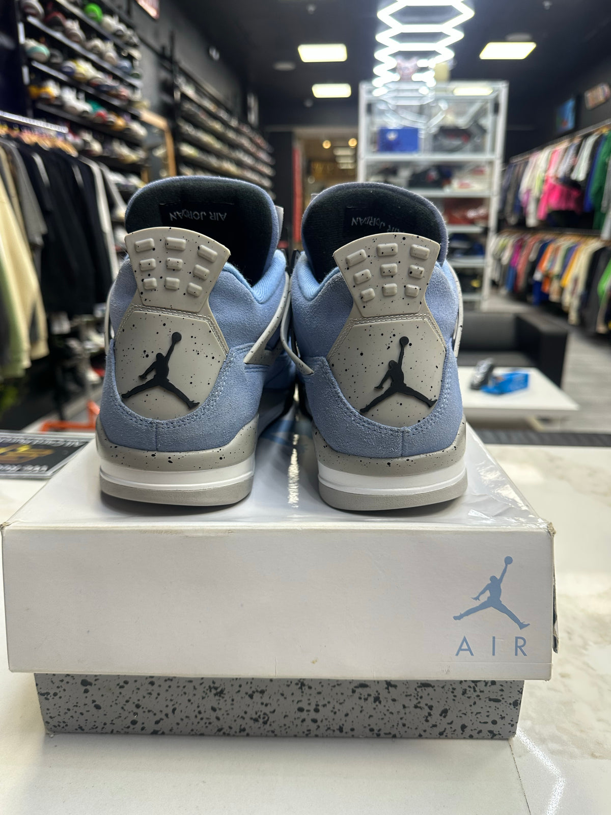 Jordan 4 Retro University Blue