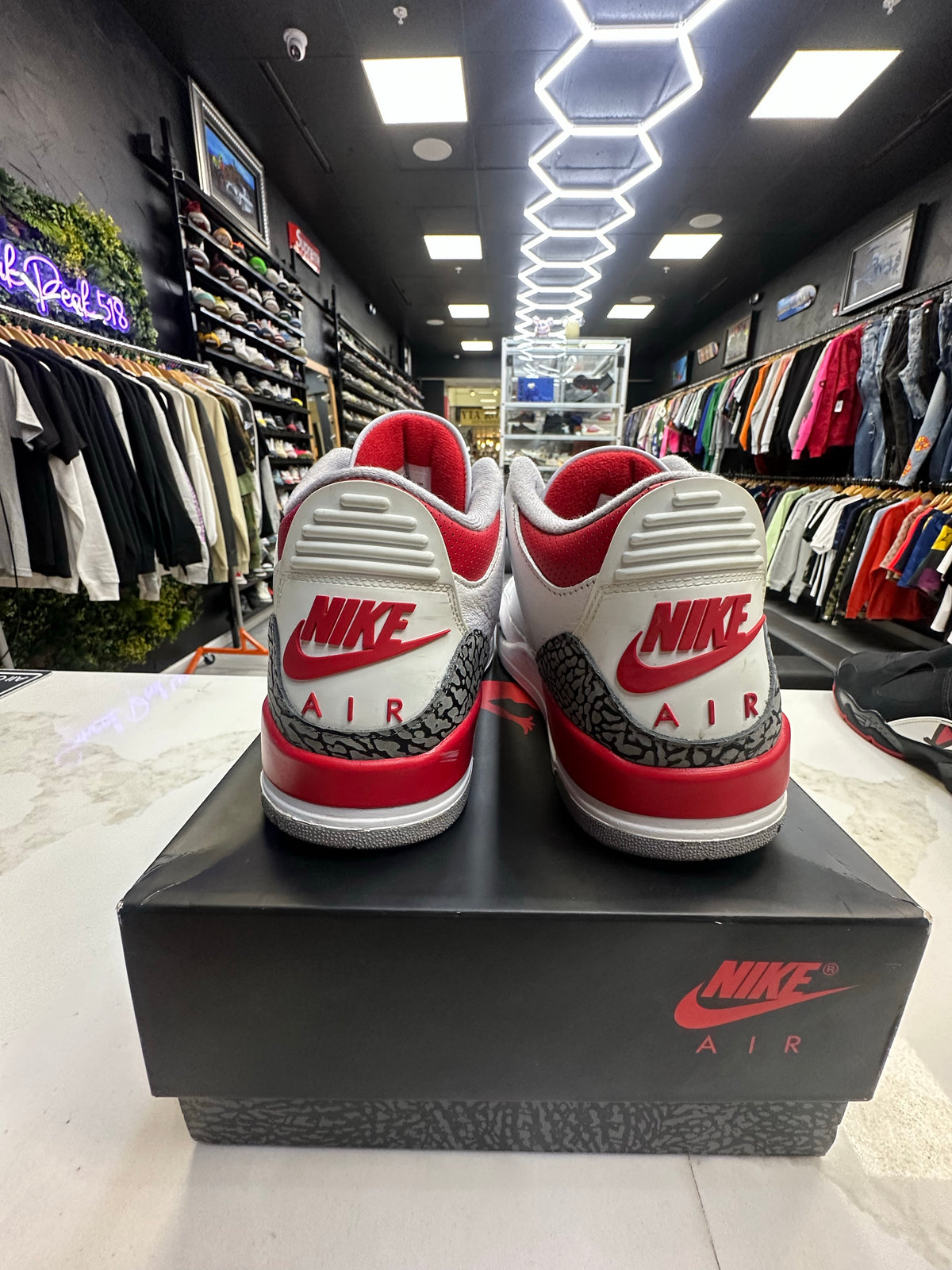 Jordan 3 Retro Fire Red (2022)