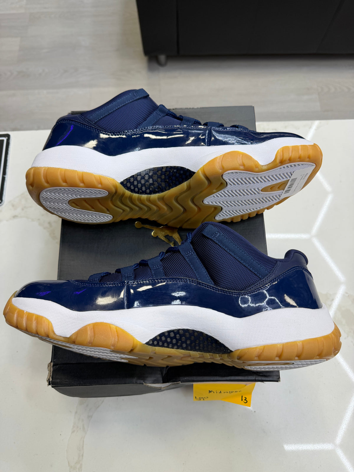 Jordan 11 Retro Low Midnight Navy