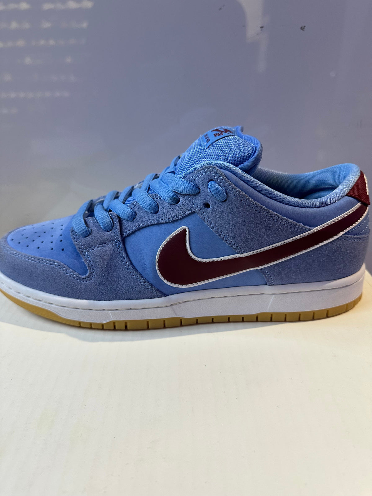 Nike SB Dunk Low Philadelphia Phillies
