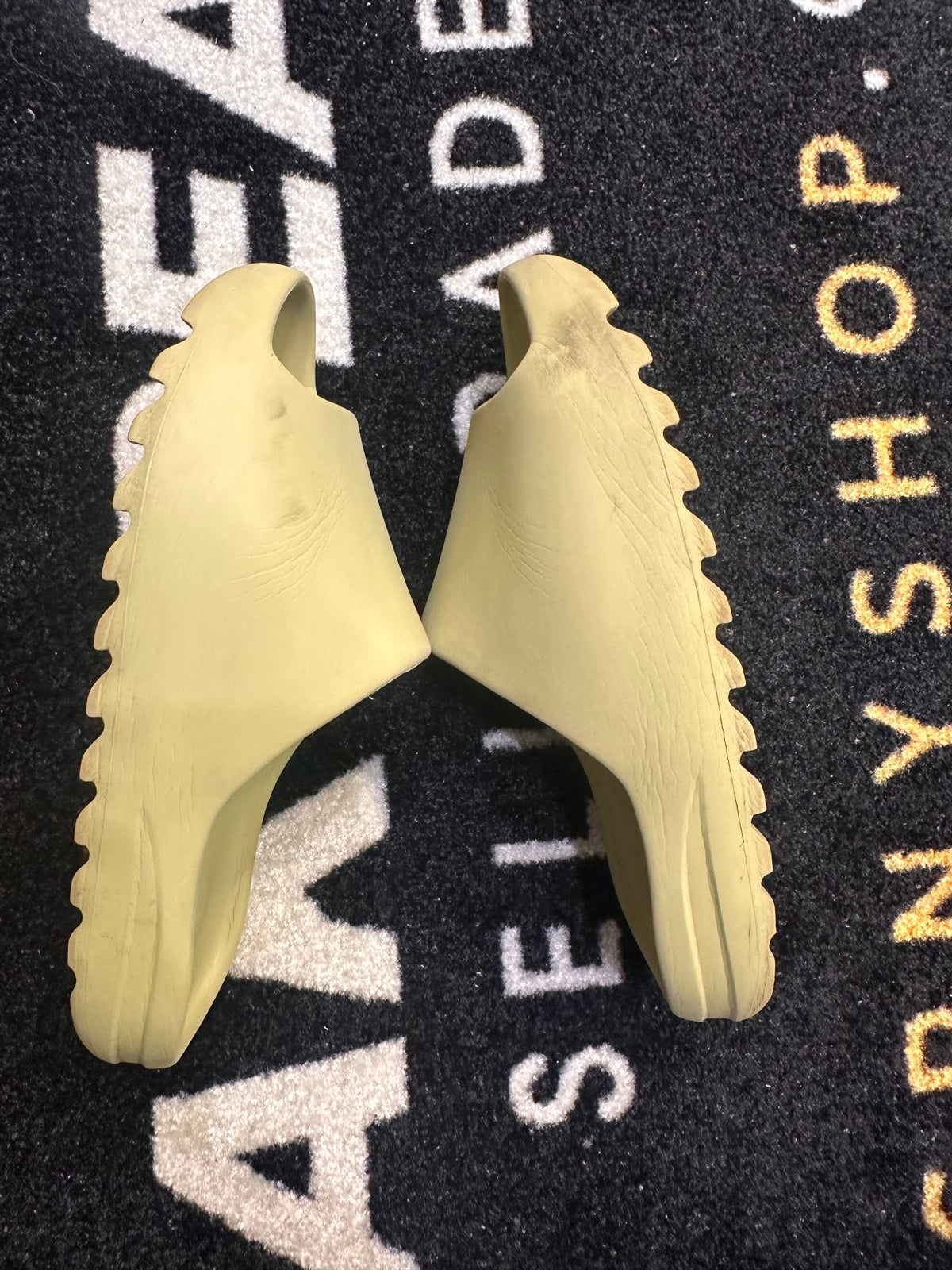 adidas Yeezy Slide Resin