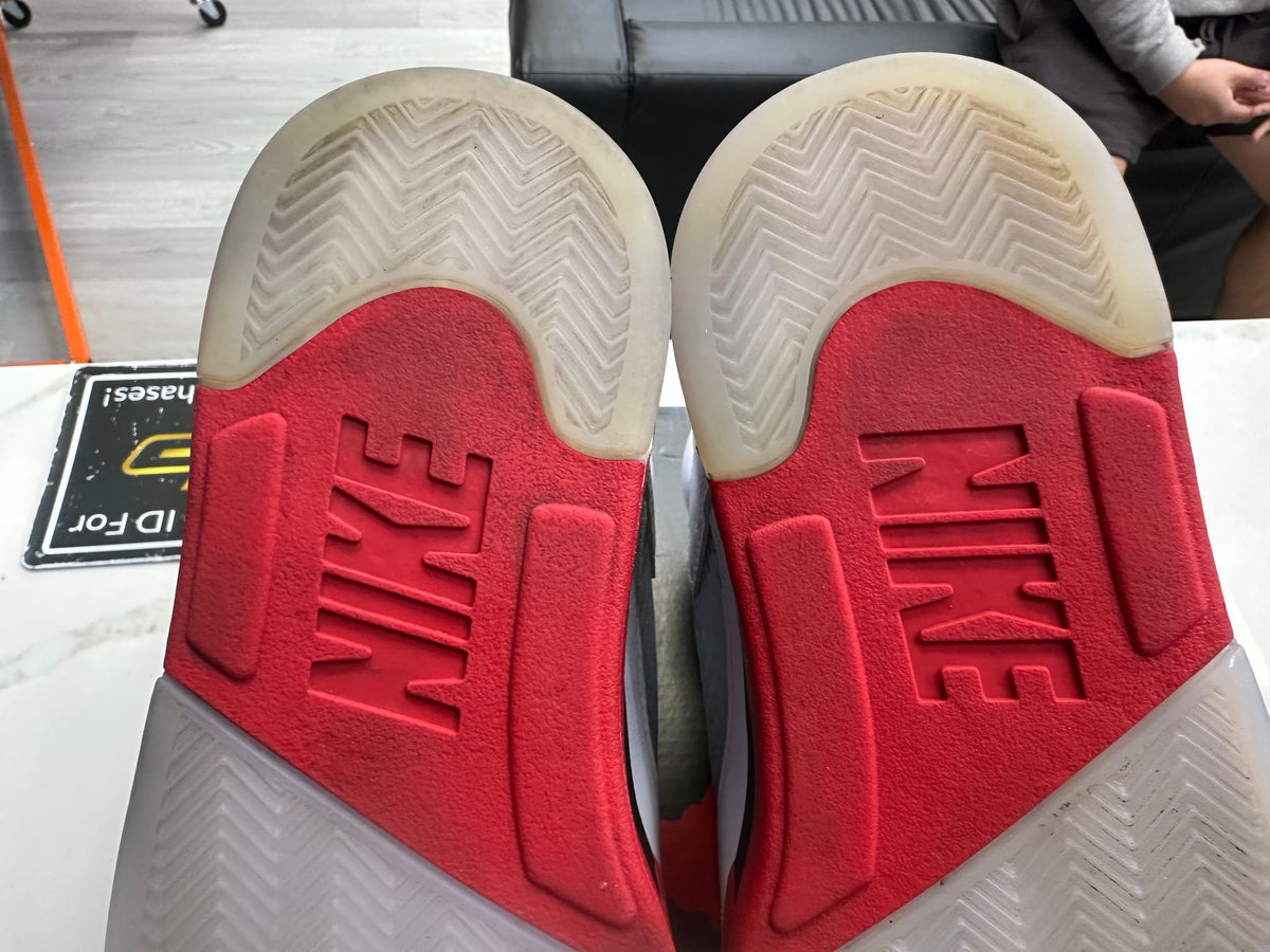 Jordan 5 Retro Fire Red Black Tongue (2025)