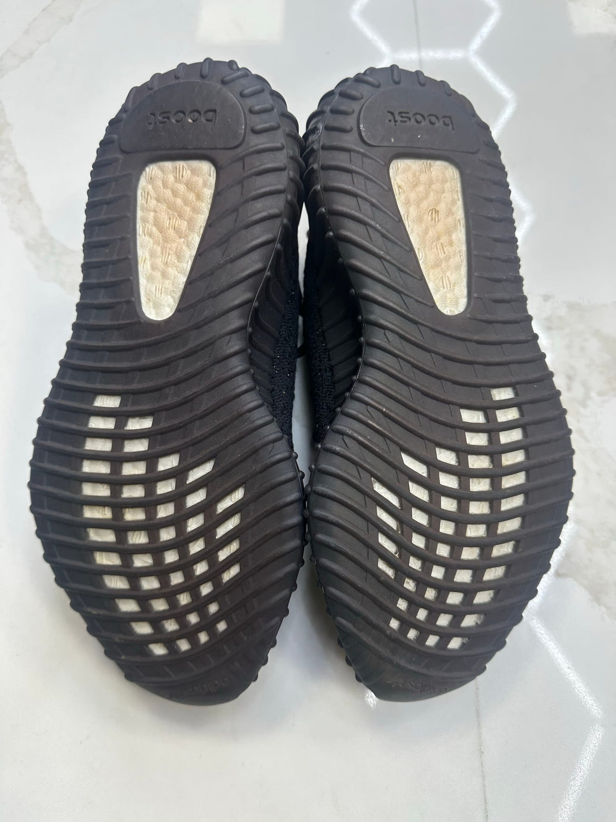 adidas Yeezy Boost 350 V2 Core Black White