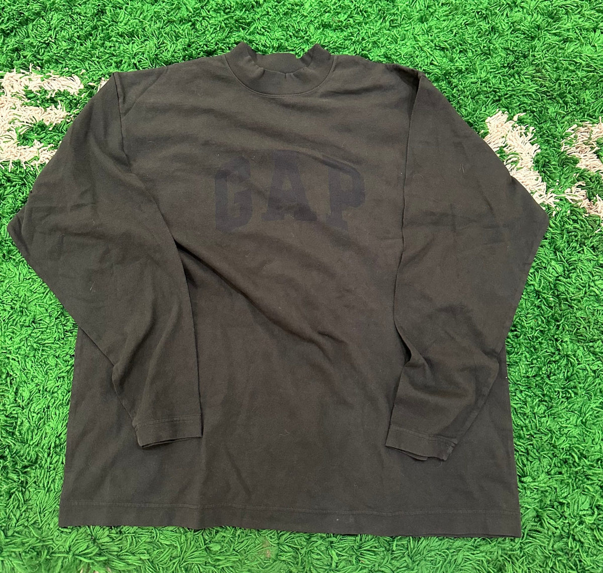 Yeezy Gap Dove Longsleeve Tee Black