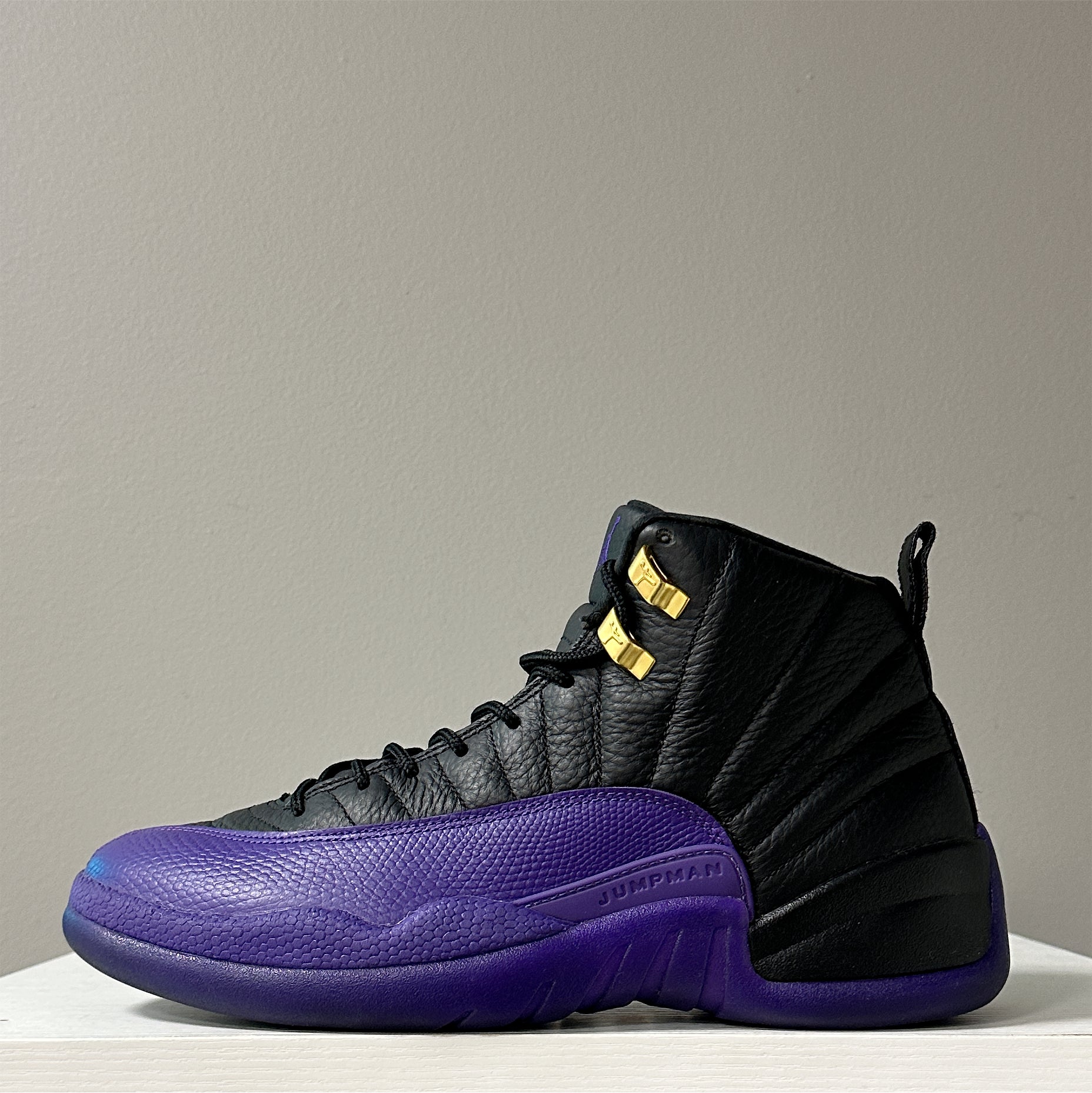 Air Jordan 12 "Field Purple" 2023 (pre-owned)