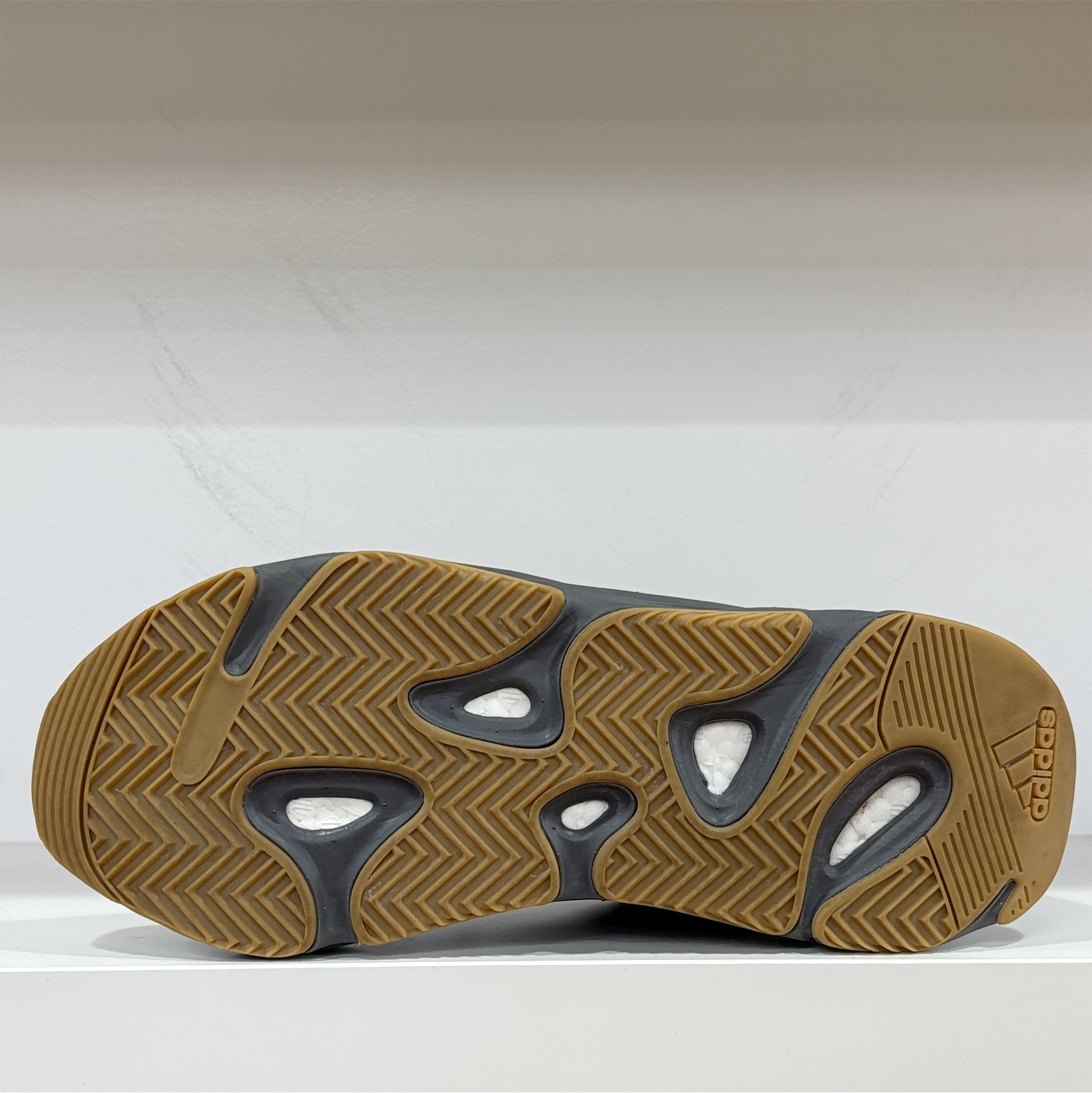 Adidas Yeezy Boost 700 V2 "Tephra" (Pre-owned)