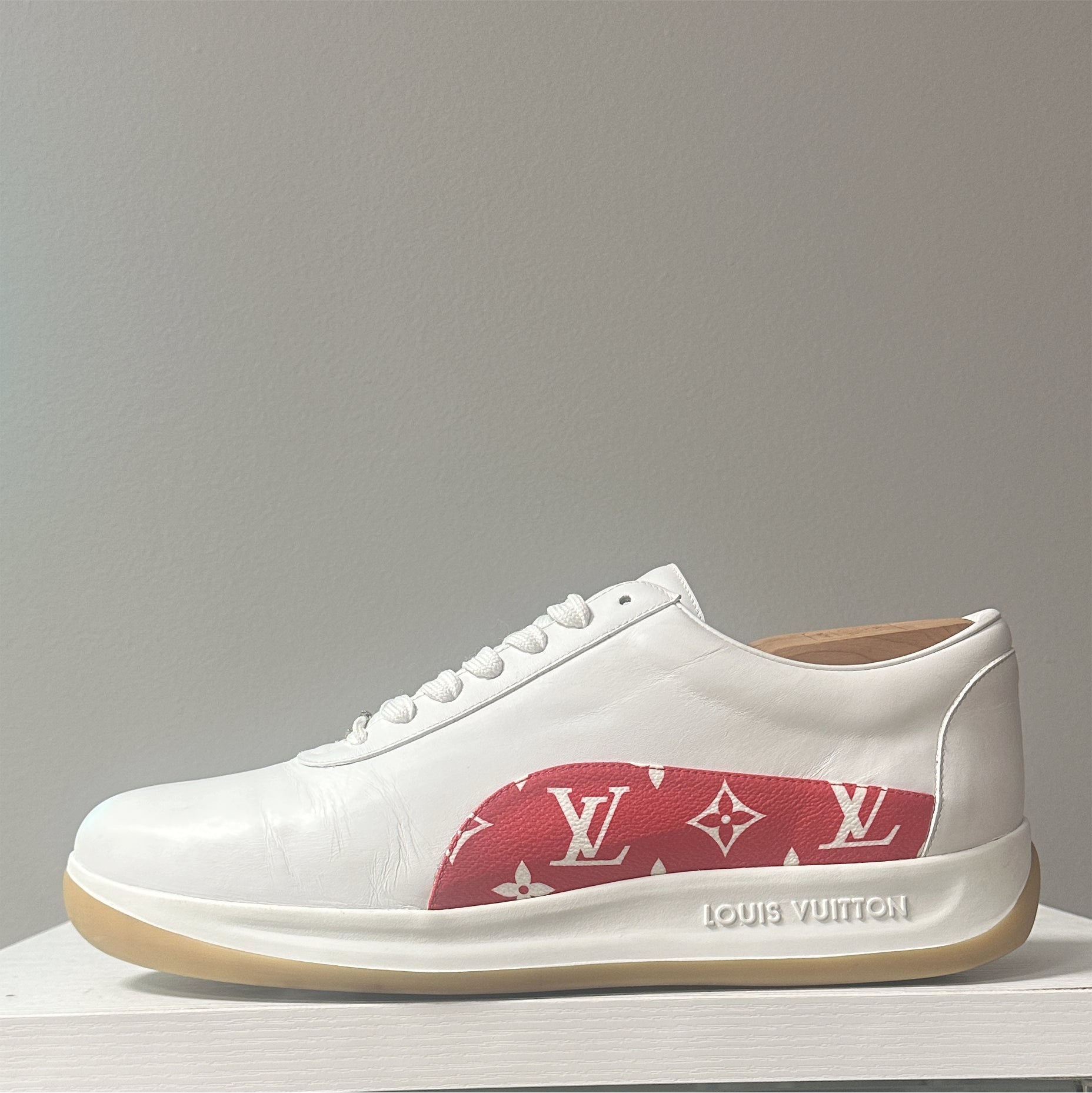 Louis Vuitton x Supreme "Monogram" (Pre-Owned)