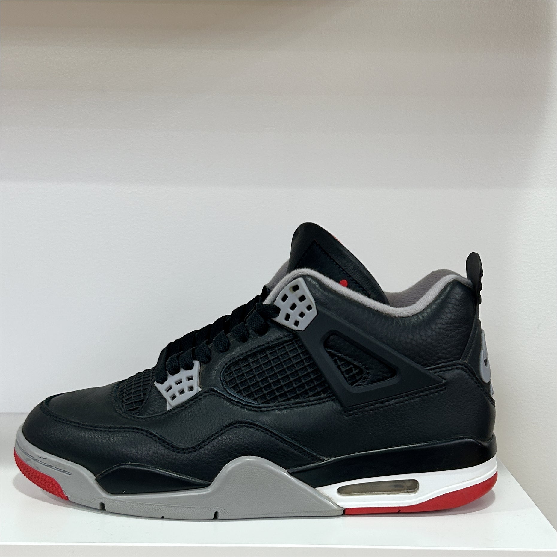 Air Jordan 4 "Bred Reimagined" (2024) (Pre-Owned)