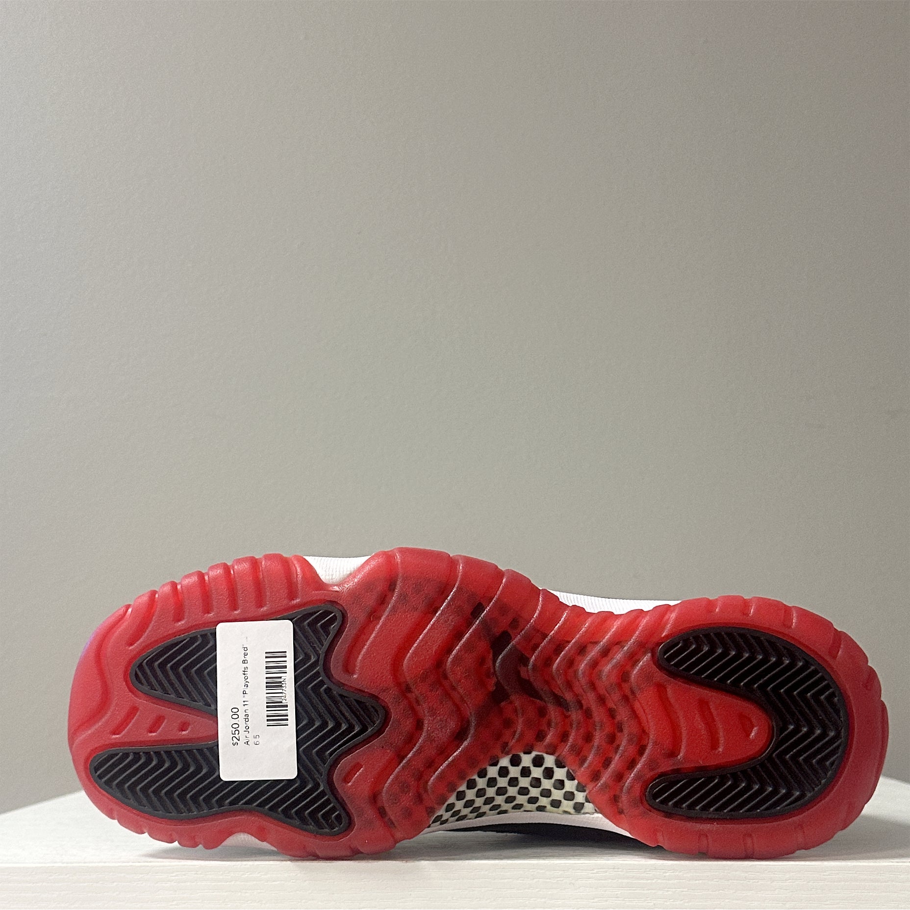 Air Jordan 11 "Playoffs Bred" (pre-owned)