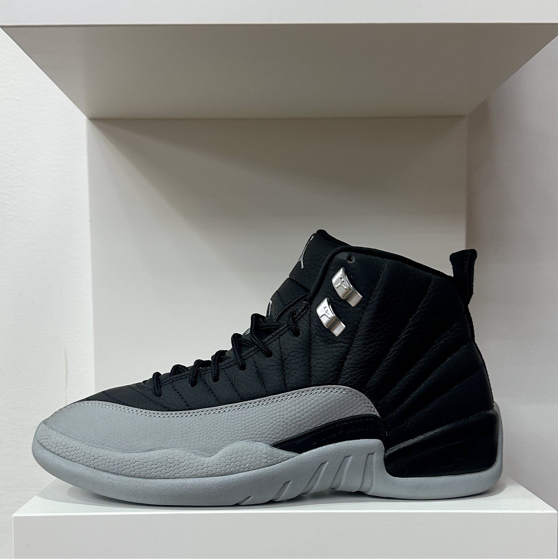 Air Jordan 12 "Barons' (Pre-Owned)