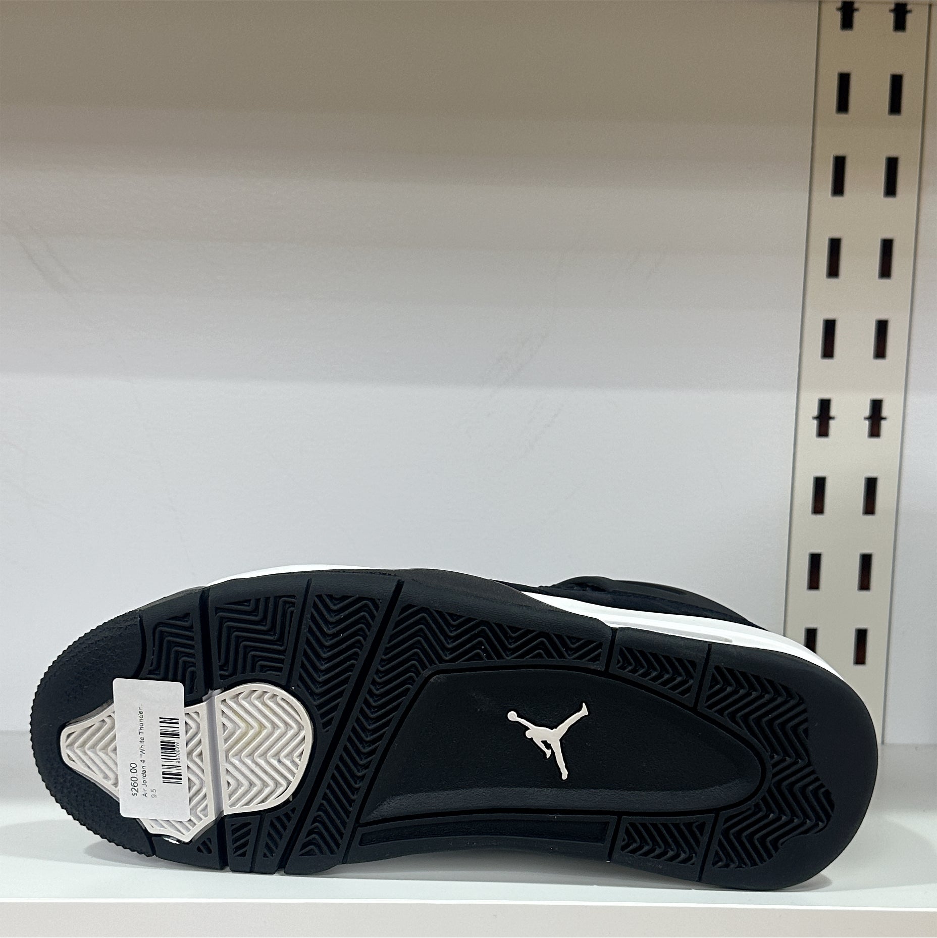 Air Jordan 4 “White Thunder” (Pre-Owned)