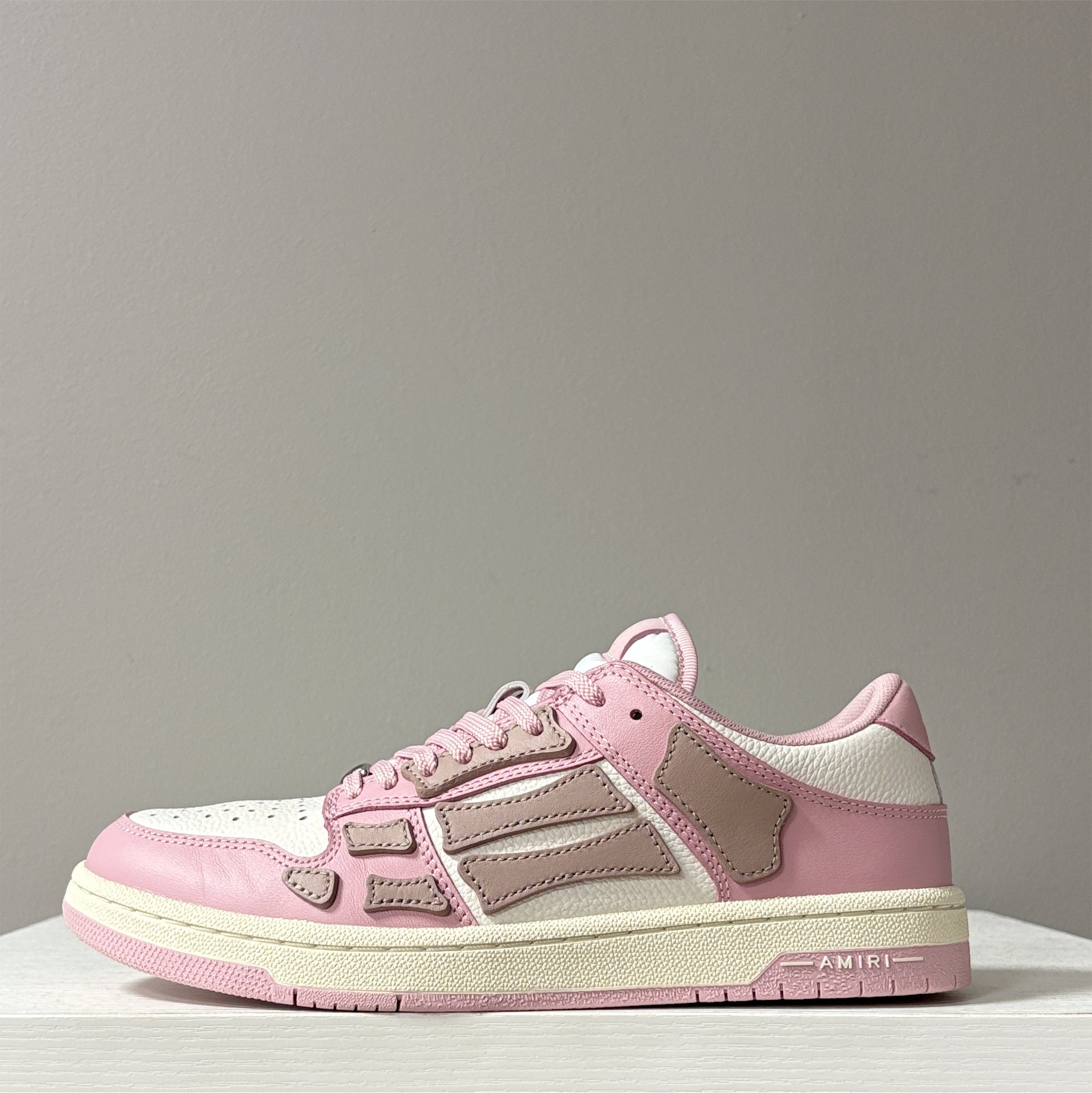 Amiri Bone Runner Low "White/Pink" (pre-owned)