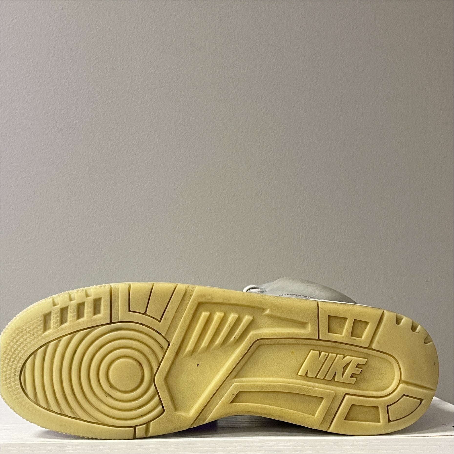 Nike Air Yeezy 1 "Zen Grey" (Pre-owned)*