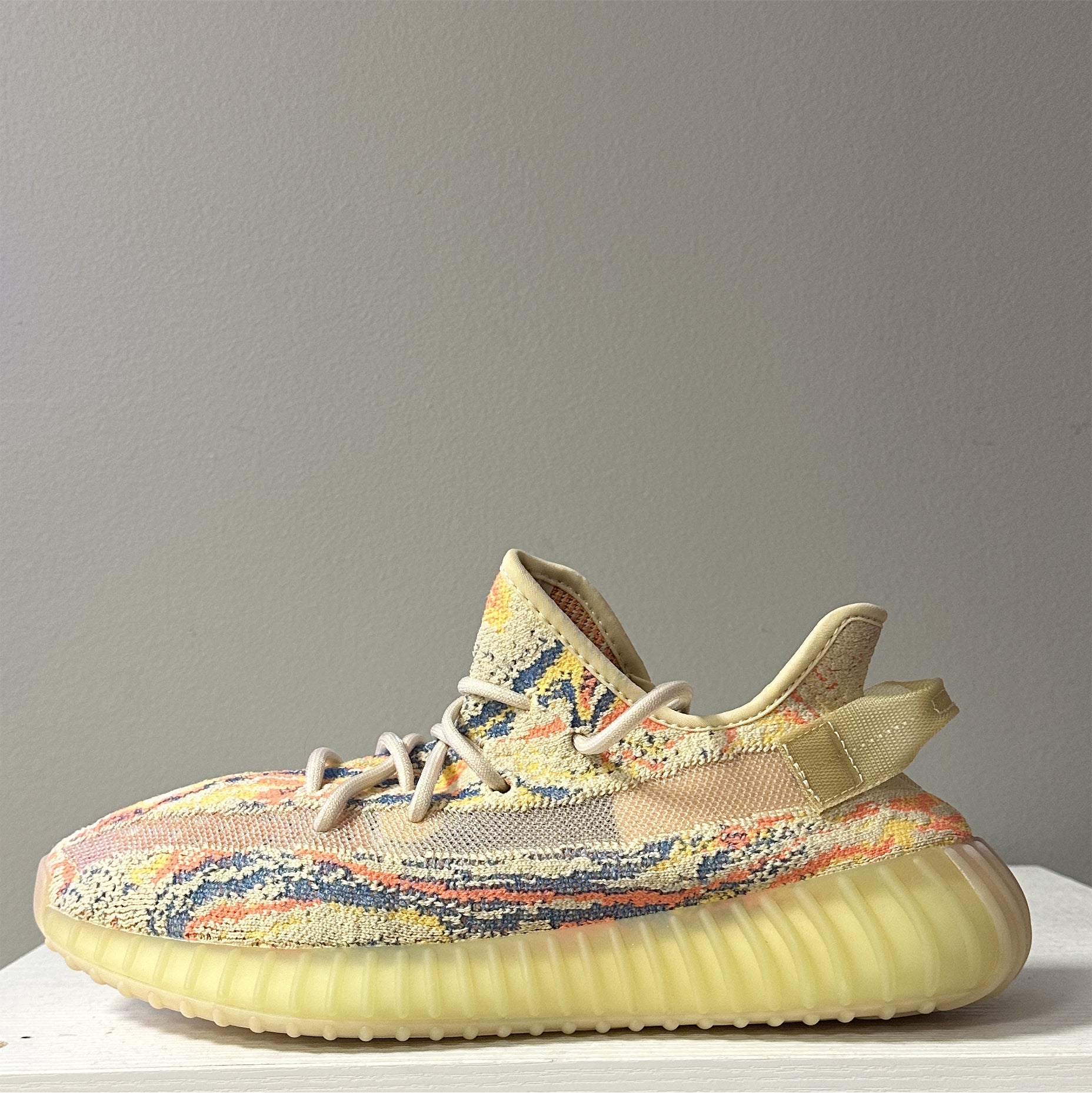 Adidas Yeezy Boost 350v2 "MX Oat" (Pre-Owned)