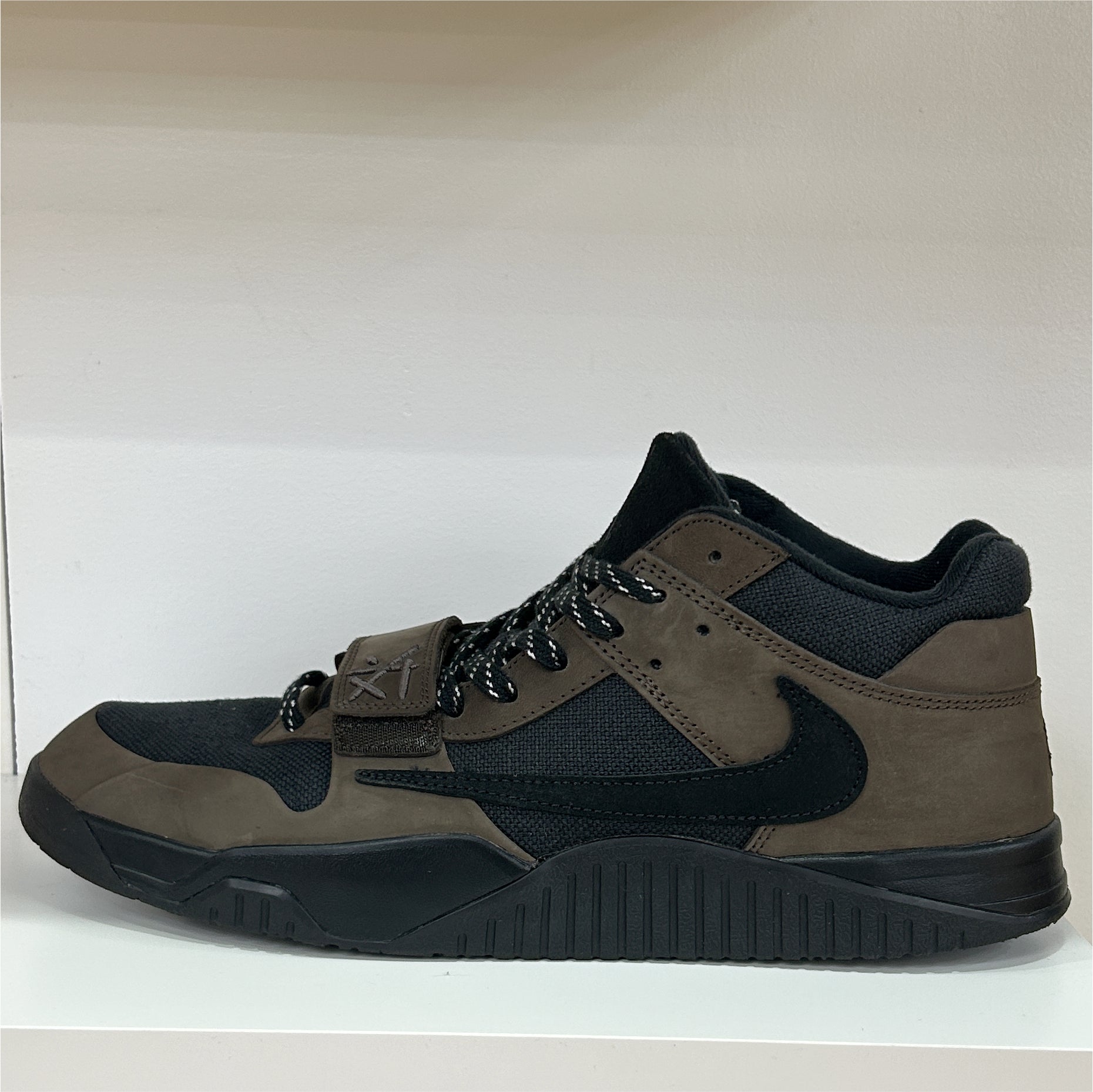 Jordan Jumpman Jack TR Travis Scott "Dark Mocha" (Pre-Owned)