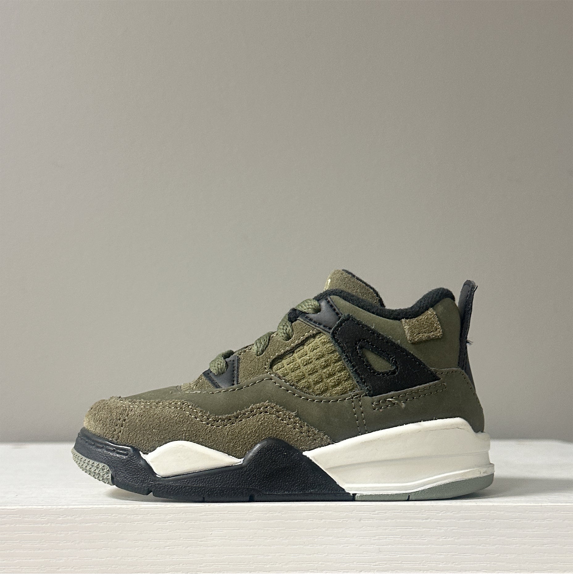 Air Jordan 4 SE Craft "Medium Olive" TD (pre-owned)