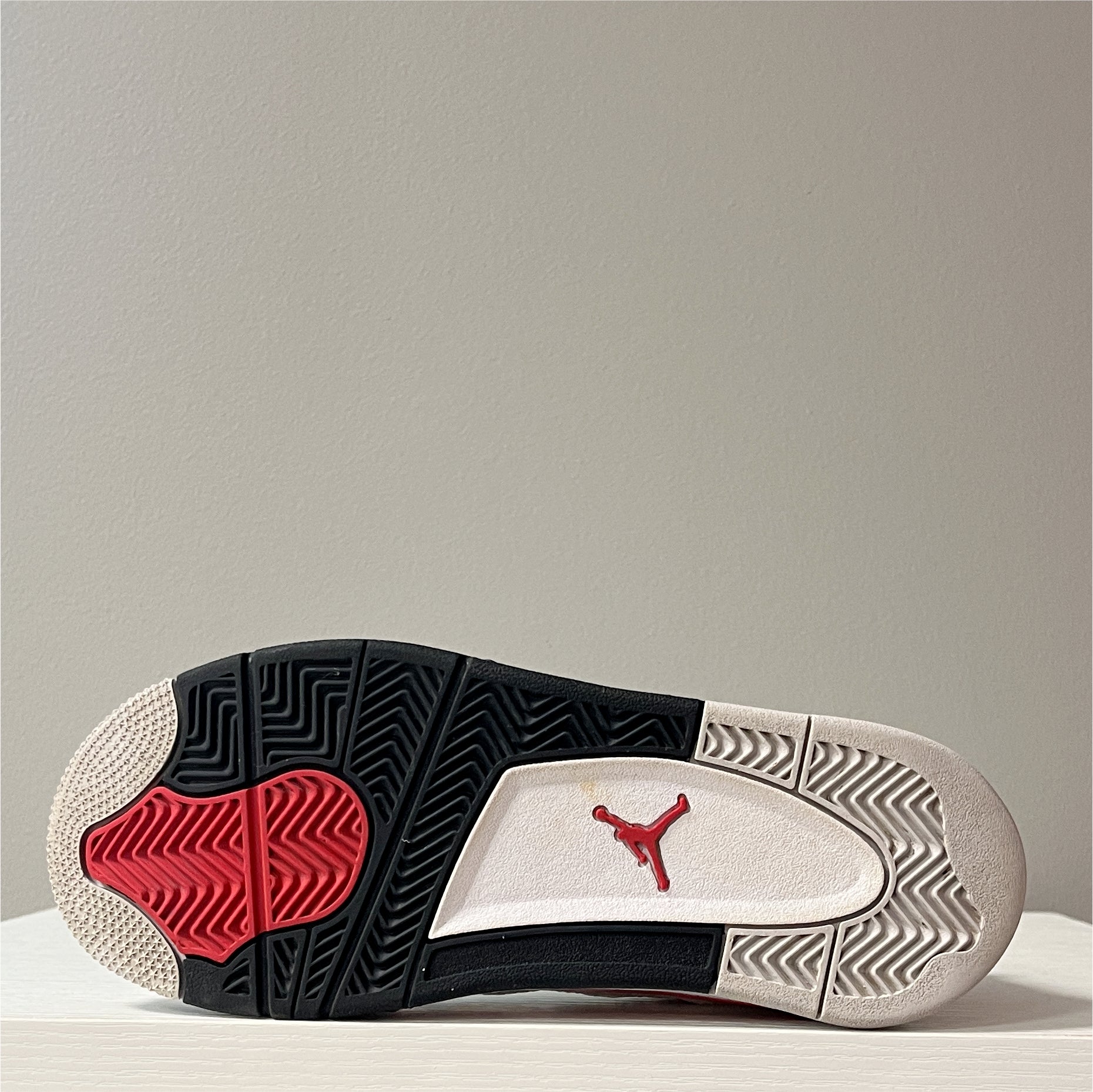 Air Jordan 4 "Red Cement" (pre-owned) PS